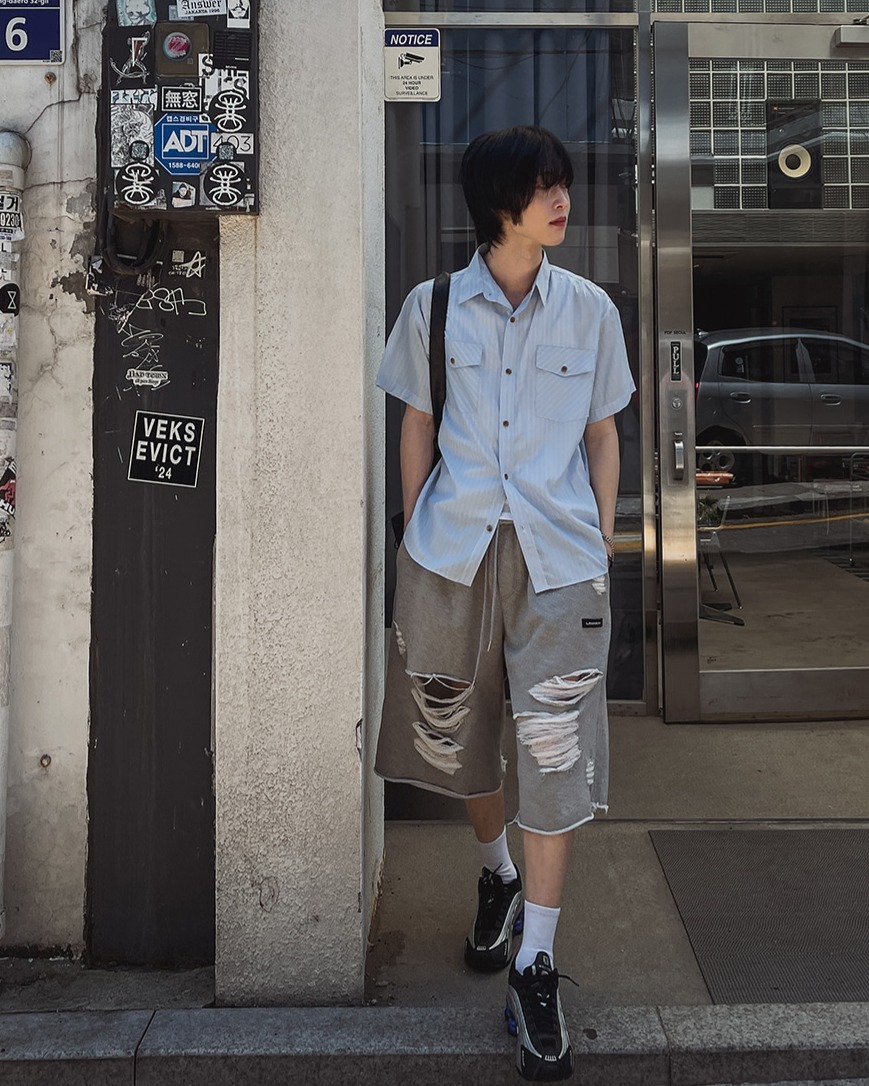 簡約條紋雙口袋短袖襯衫