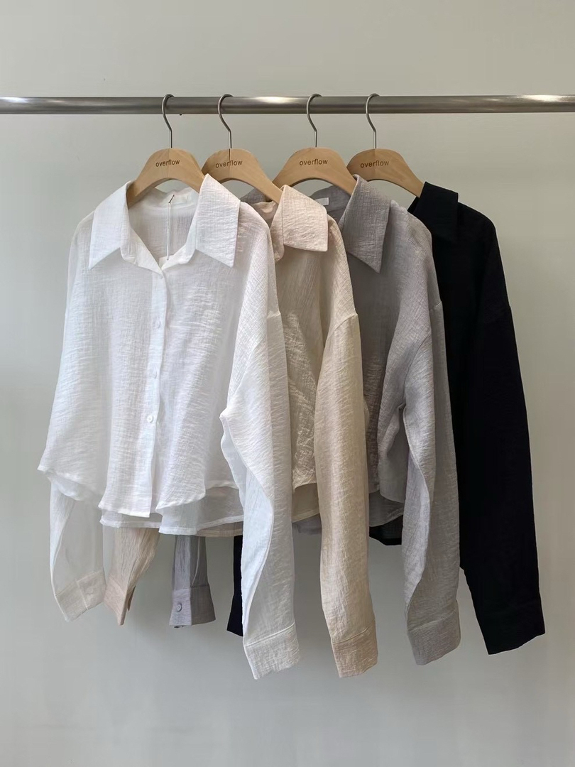 上班穿得優雅，下班照樣時髦｜短版紗感襯衫穿搭術