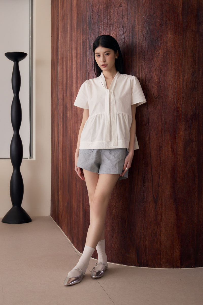 綁帶領寬襬上衣