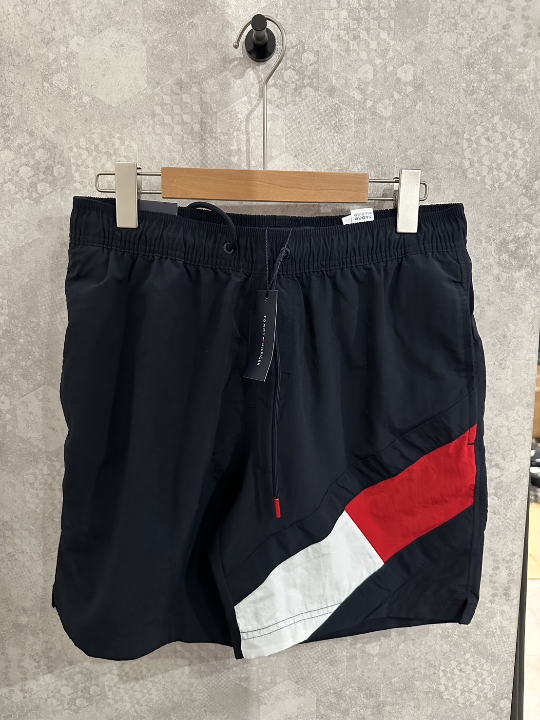 Tommy Hilfiger 側邊斜拼接 短褲 海灘褲