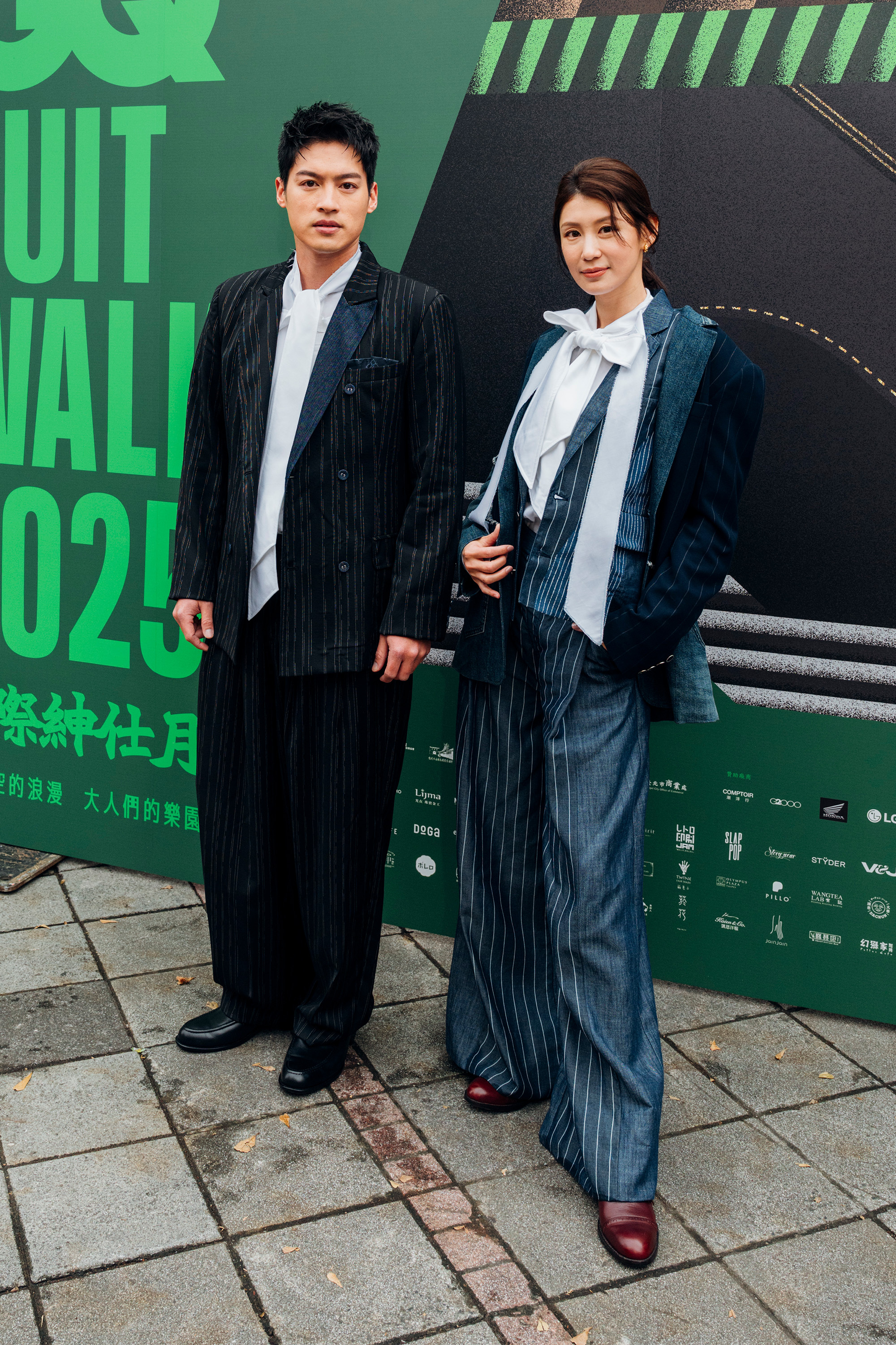 許孟哲與趙孟姿穿著林果良品的樂福鞋、孟克鞋參與GQ 2025 suitwalk現場活動