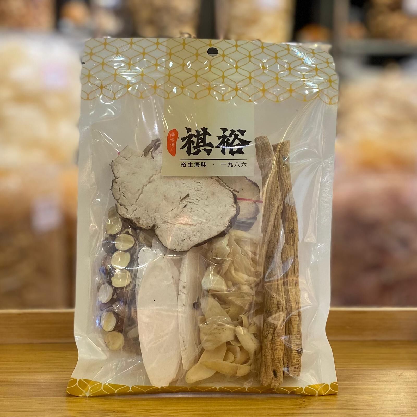 001  吉叔湯。增強免疫力湯  ［4 -6人份量］