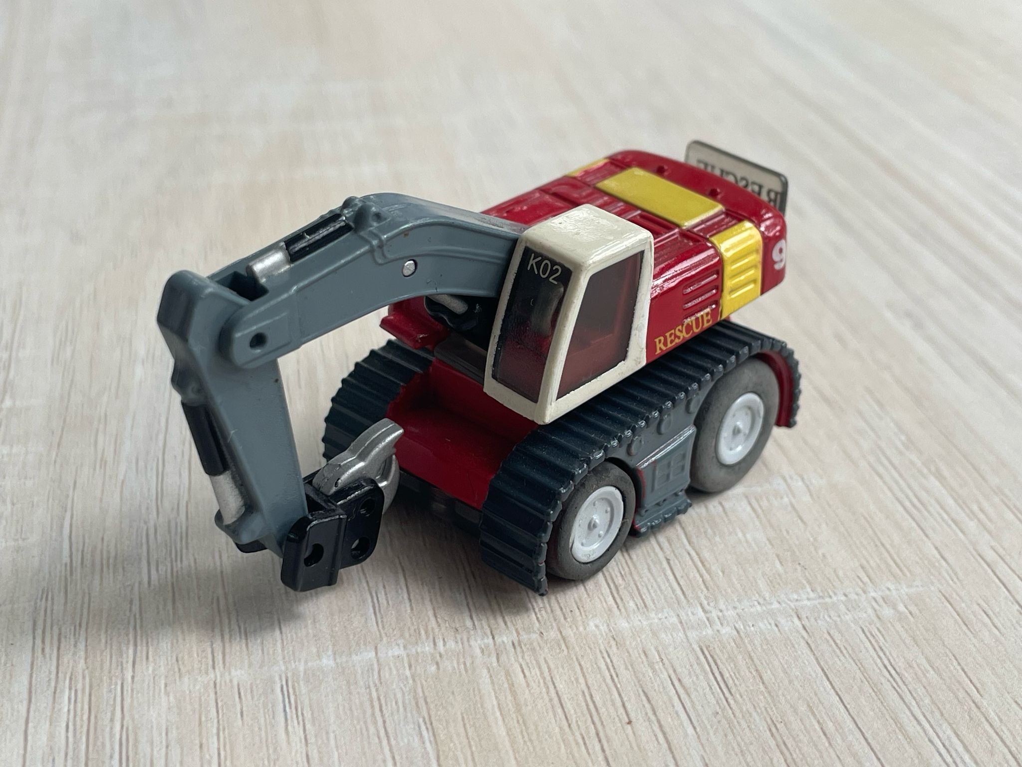 CHORO Q RESCUE TEAM DRAG SHOVEL(GREY ARM)