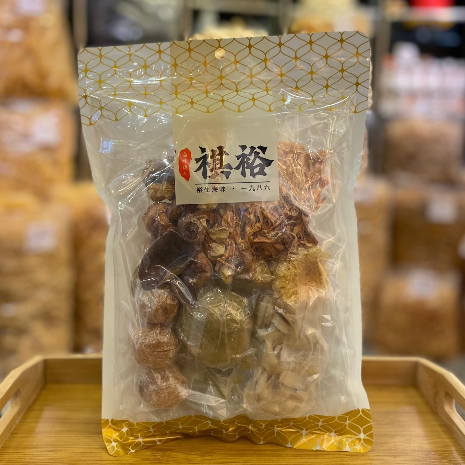 姬松茸蟲草花銀耳百合湯