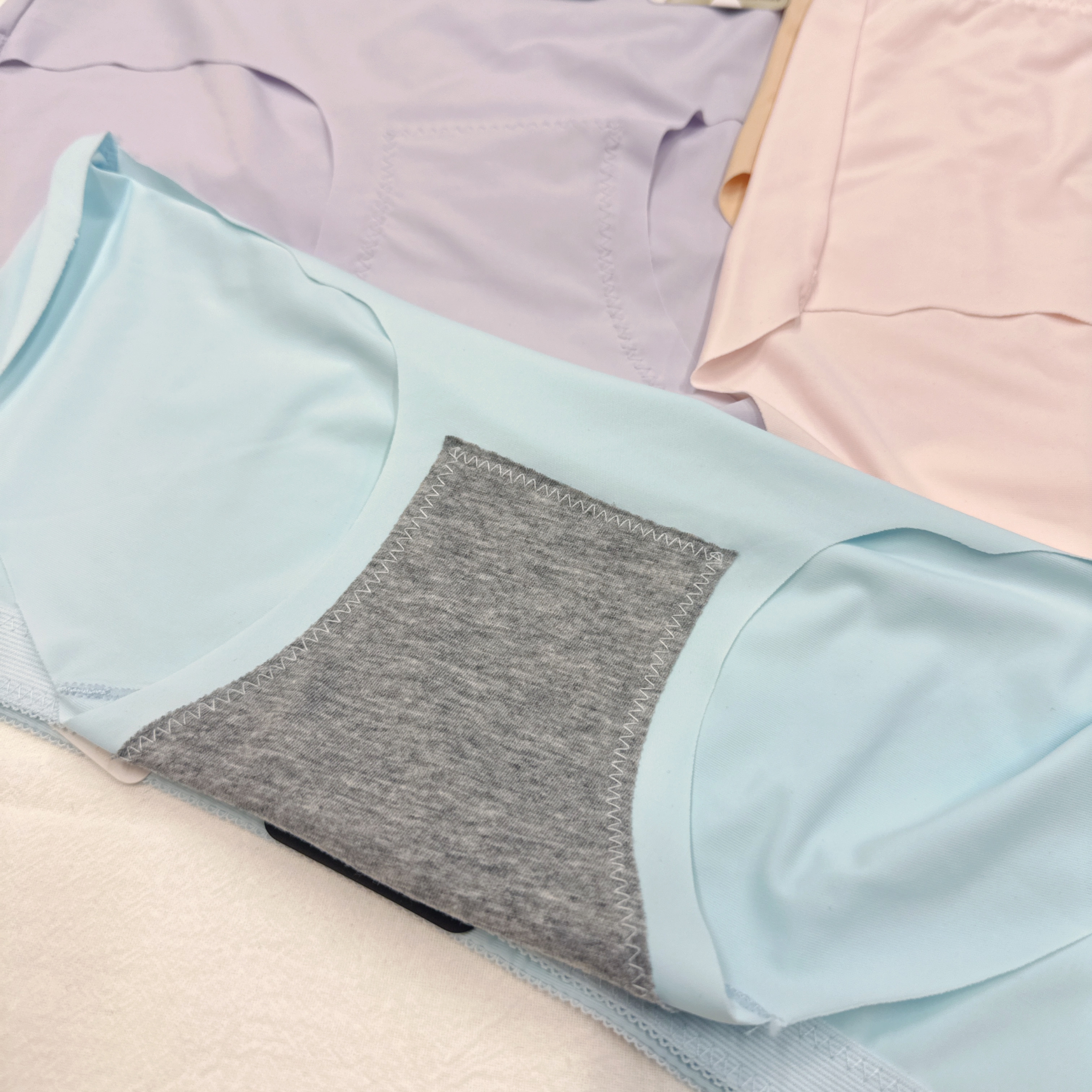 3220-大Size冰絲無痕內褲 - 3條裝 (A152-A157)