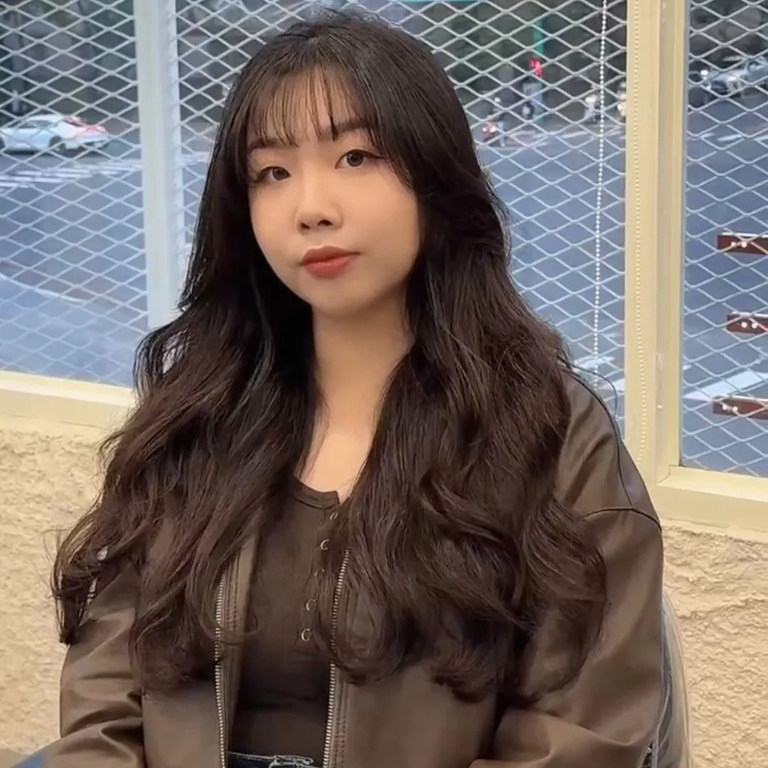 Korean-Inspired Elegant Loose Curls / Work by Nina