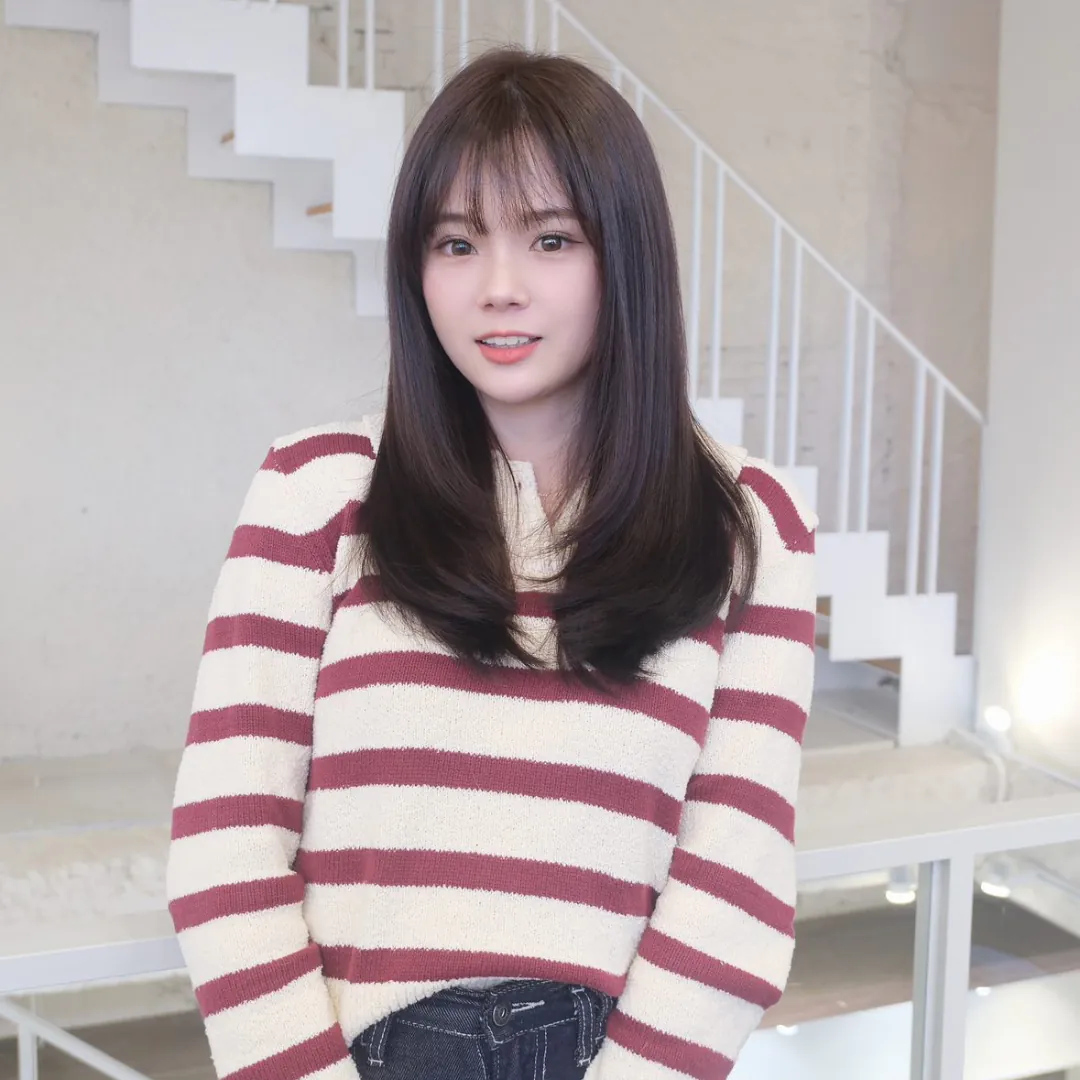 Feathered Layered Cut / Work by Nina