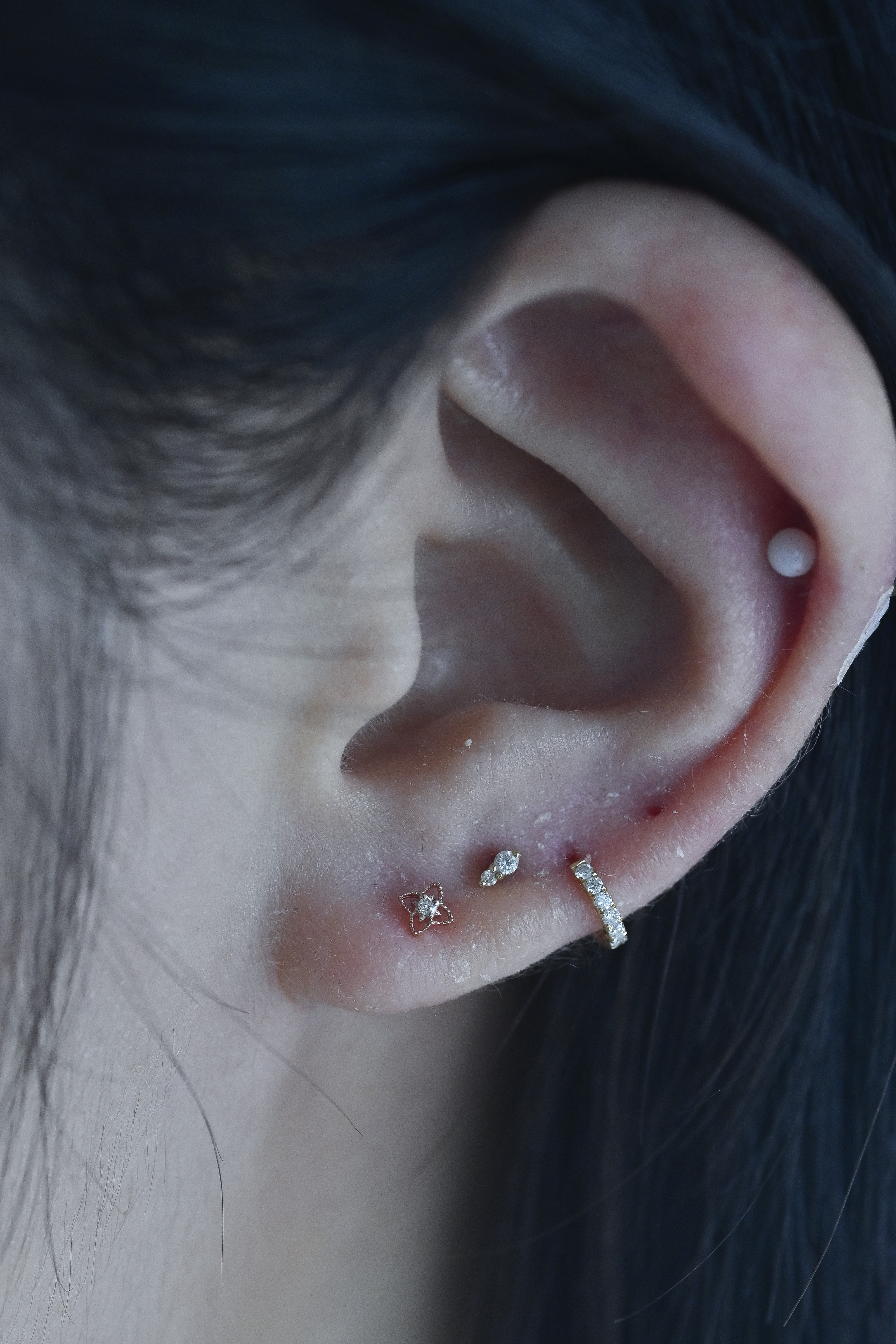 18K Mini Rose Diamond Earring