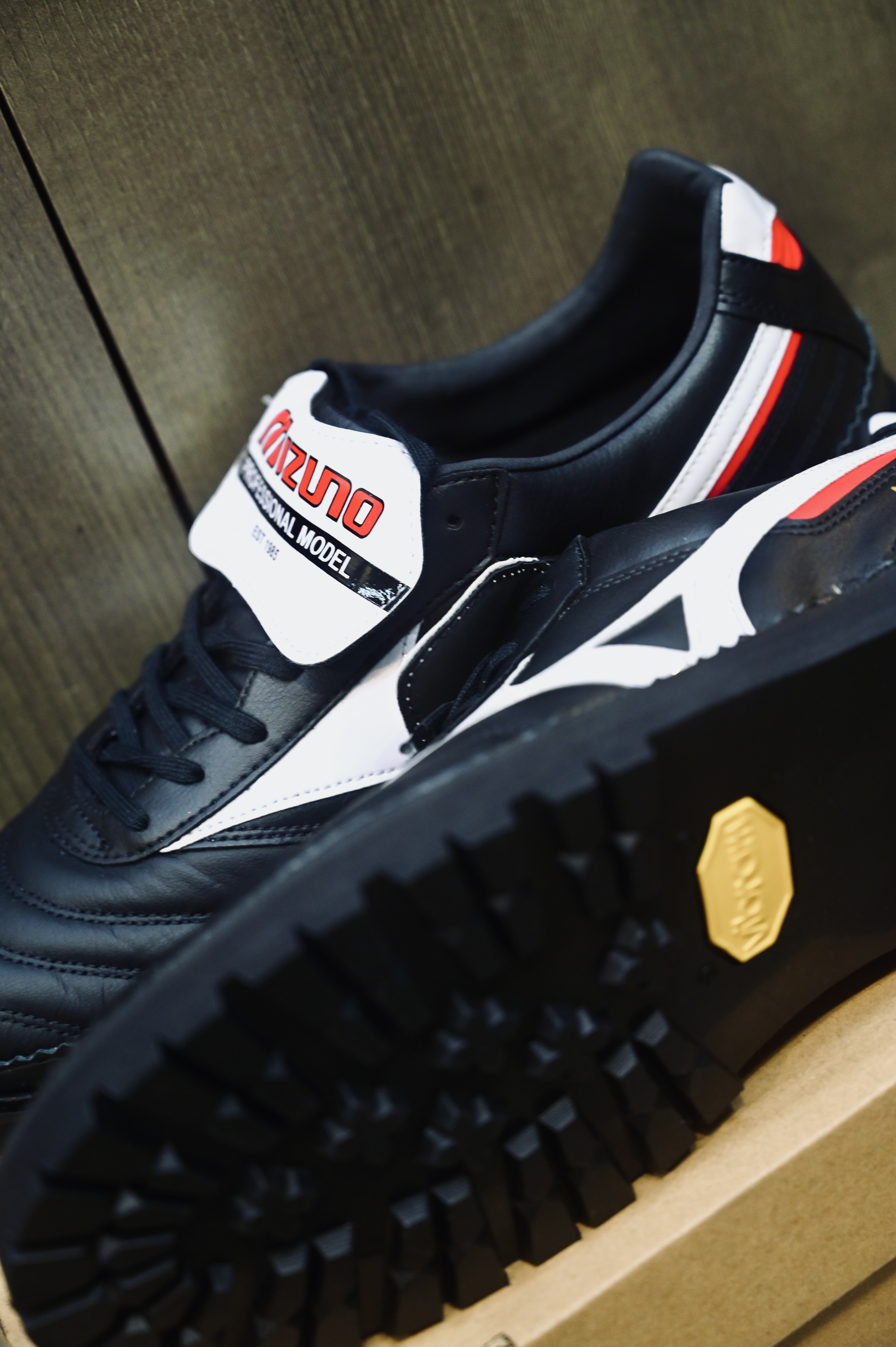 [預訂] Mizuno Morelia 2 Pro As -Sneaker Remake 1147/ 132K Vibram 鞋底更換 (連車底線)