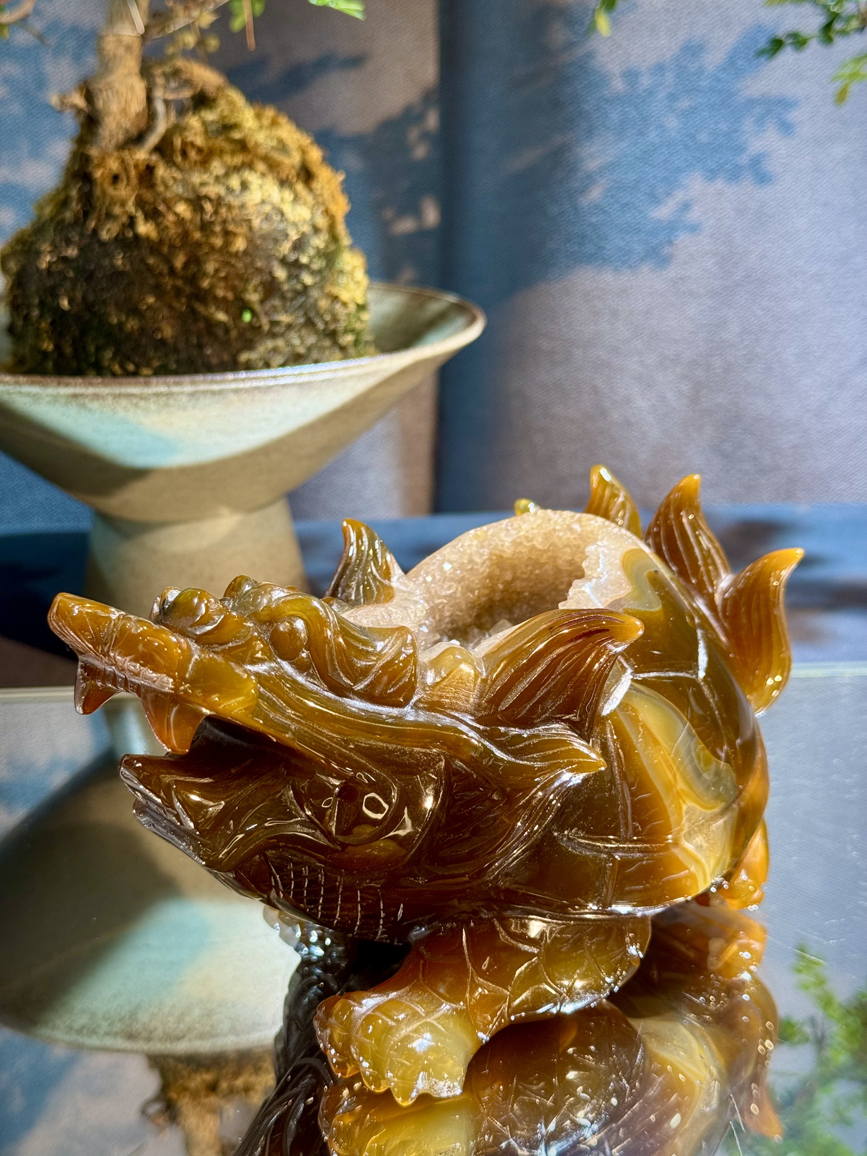 黃瑪瑙晶洞龍龜擺件 5810