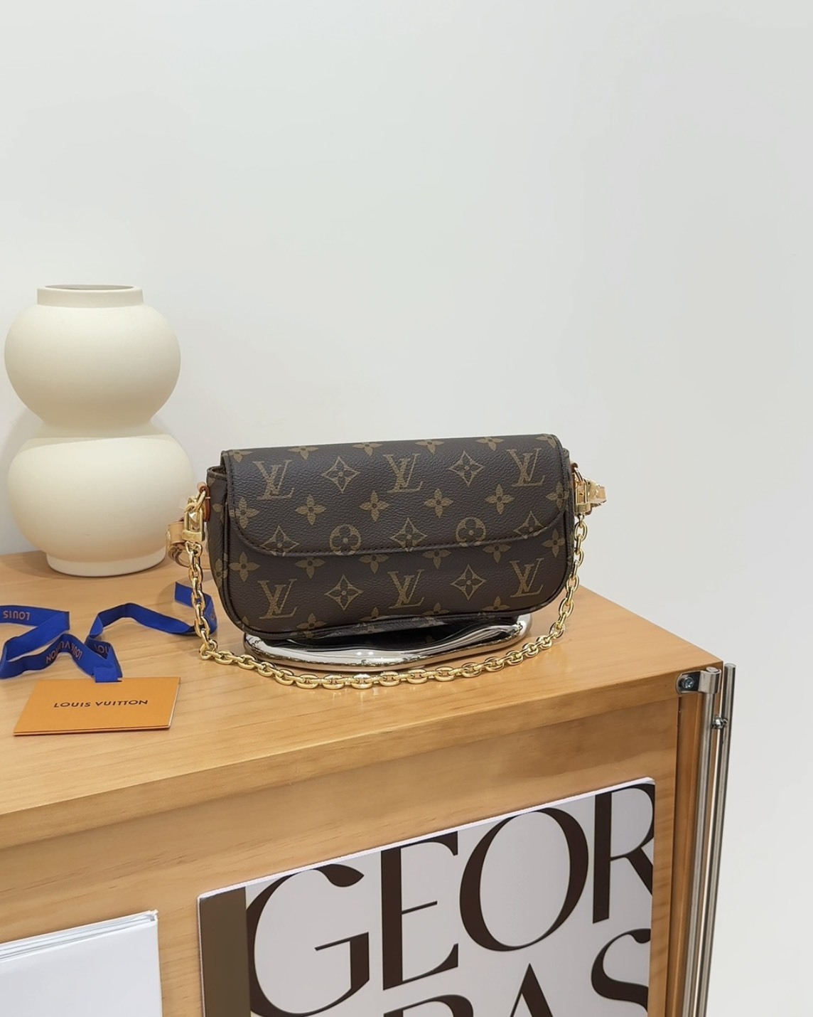 LV｜IVY WALLET ON CHAIN 鏈條老花 M81911