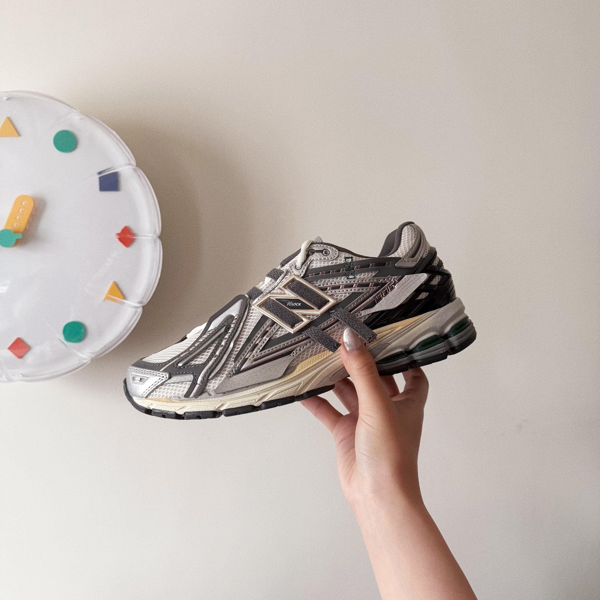 New Balance 1906A 海鹽灰 銀奶油 白綠色 結構 復古鞋 M1906AD