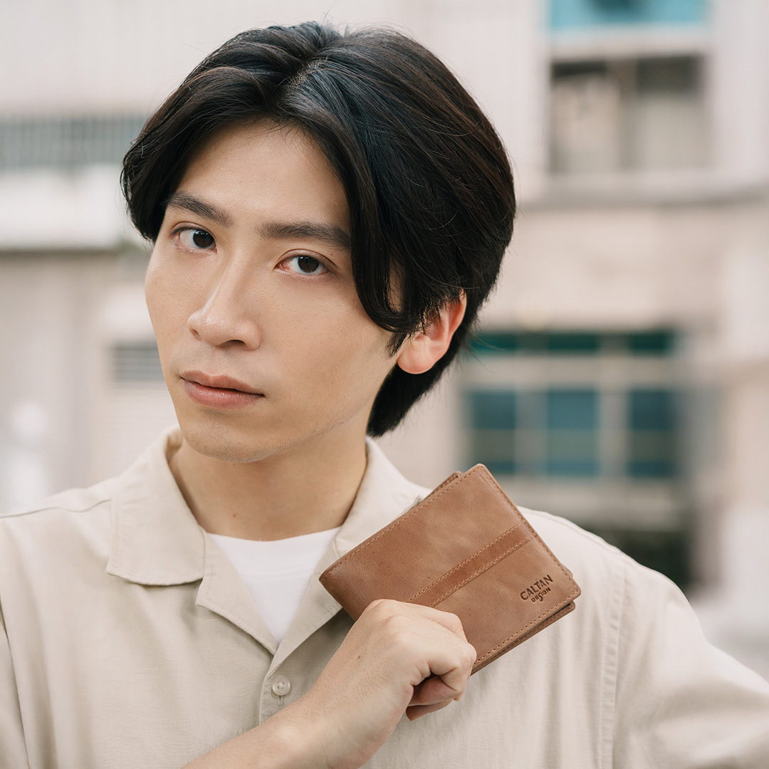 型男簡約大方真皮短夾-三色(074136)