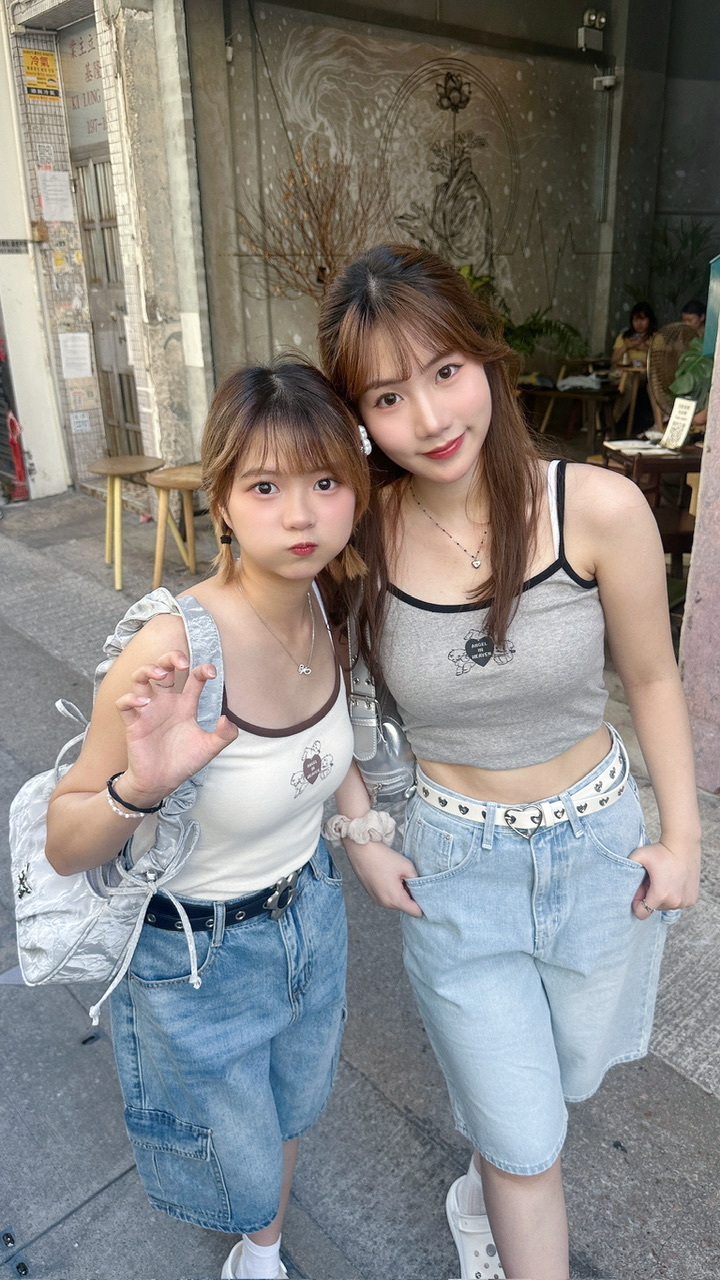 A0231｜暗樹紋皺褶小蝴蝶單肩袋