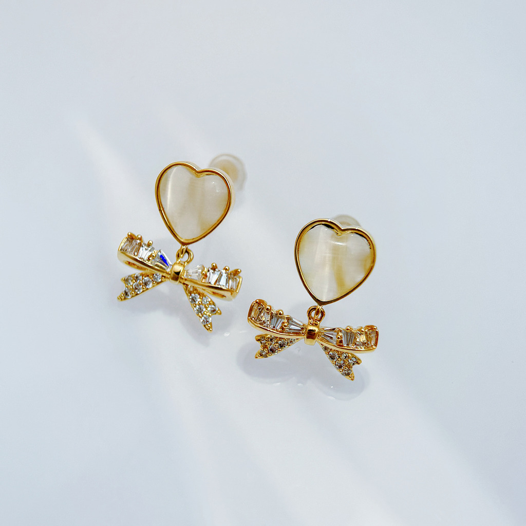 心鑽蝴蝶結耳環