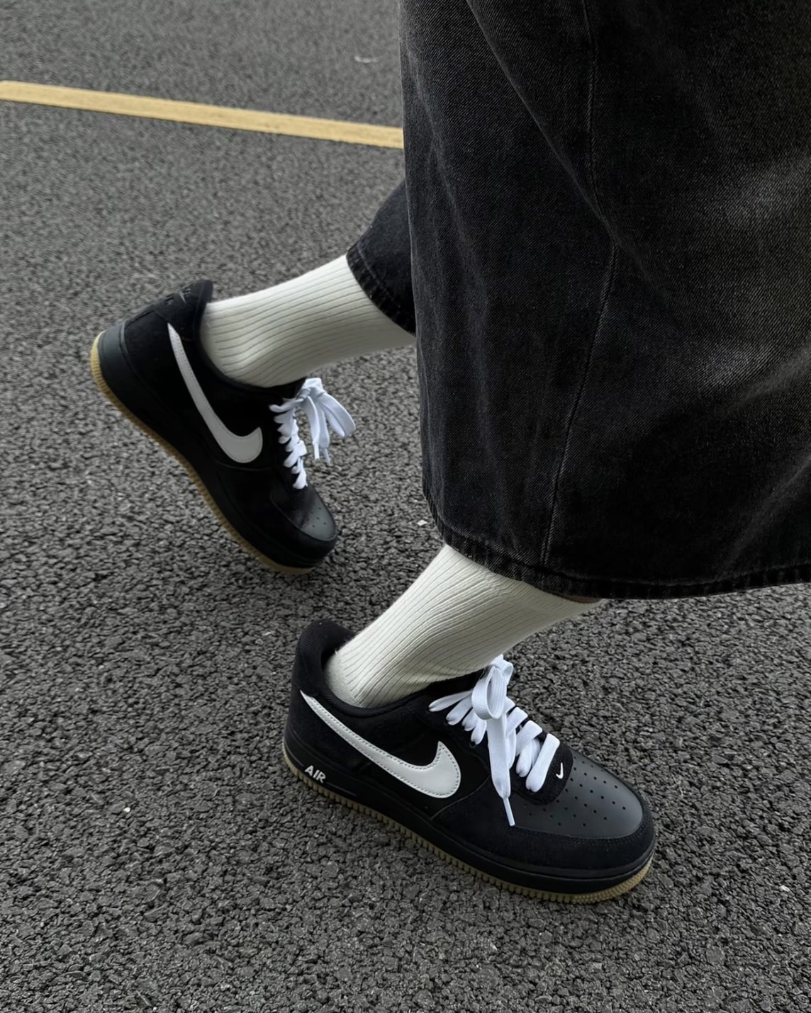 Nike Air Force 1 '07 LV8 黑白 麂皮 焦糖底 復古 黑武士