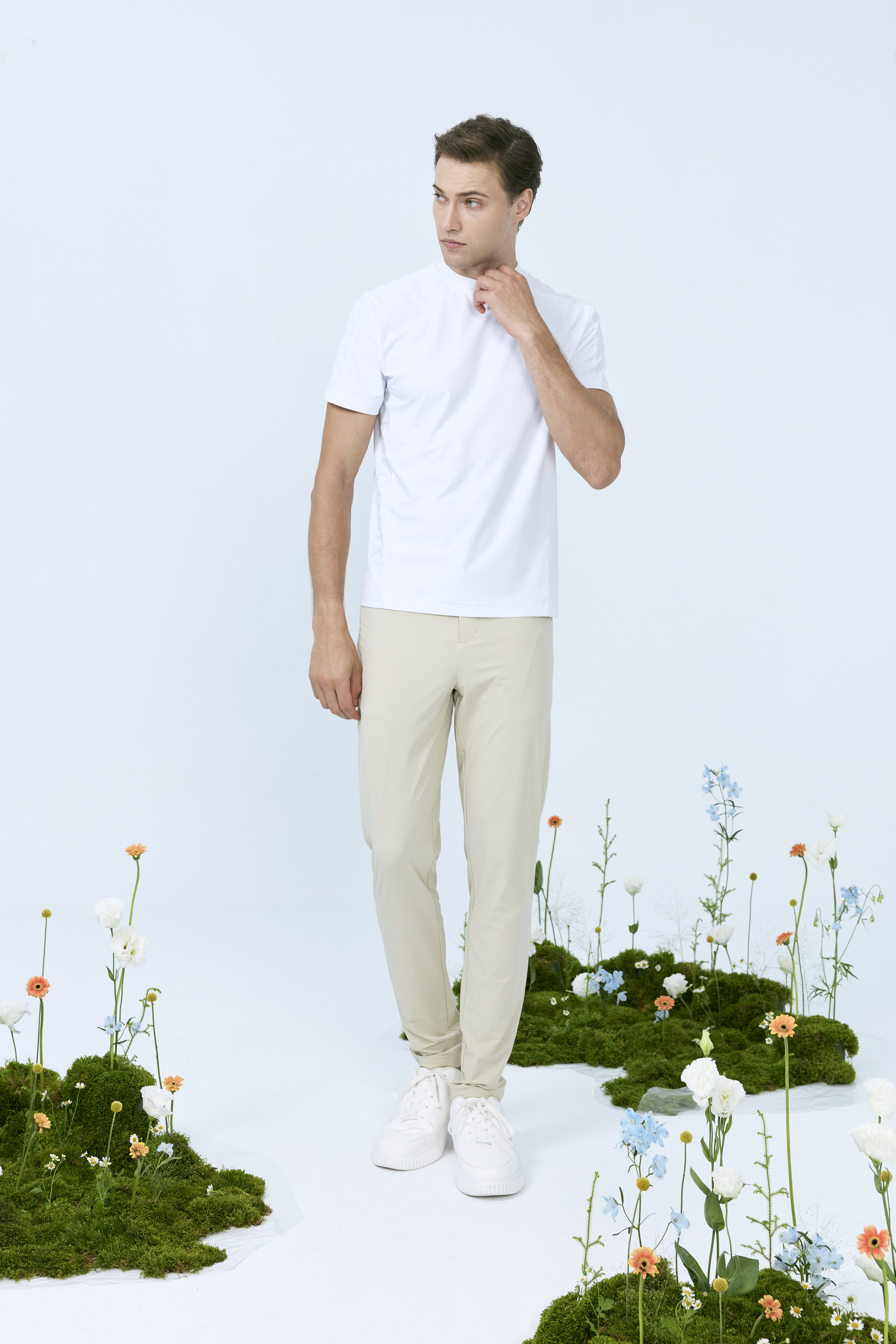 活力立領上衣-自然白