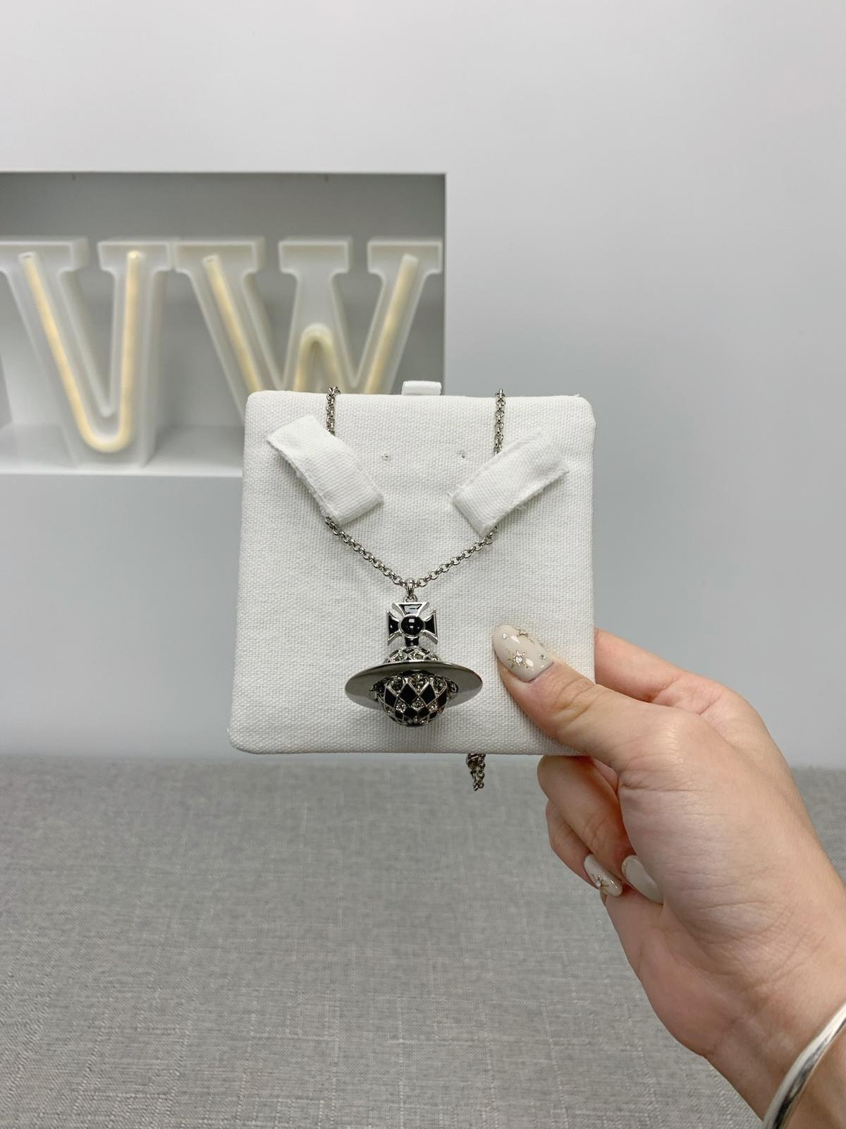 Outlet Vivienne Westwood Harlequin Orb Necklace