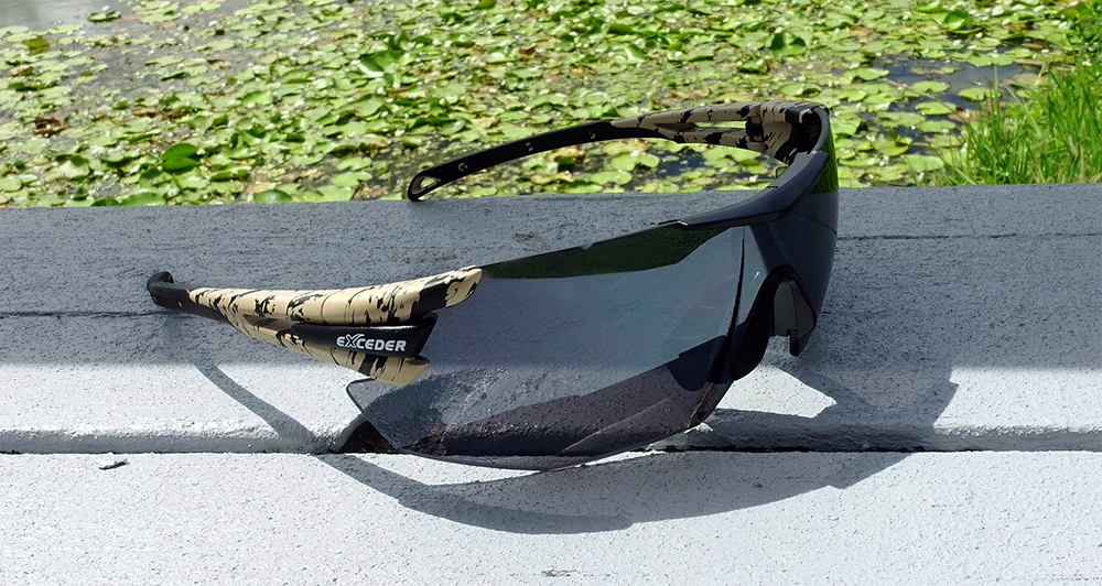 灰色鍍膜太陽眼鏡