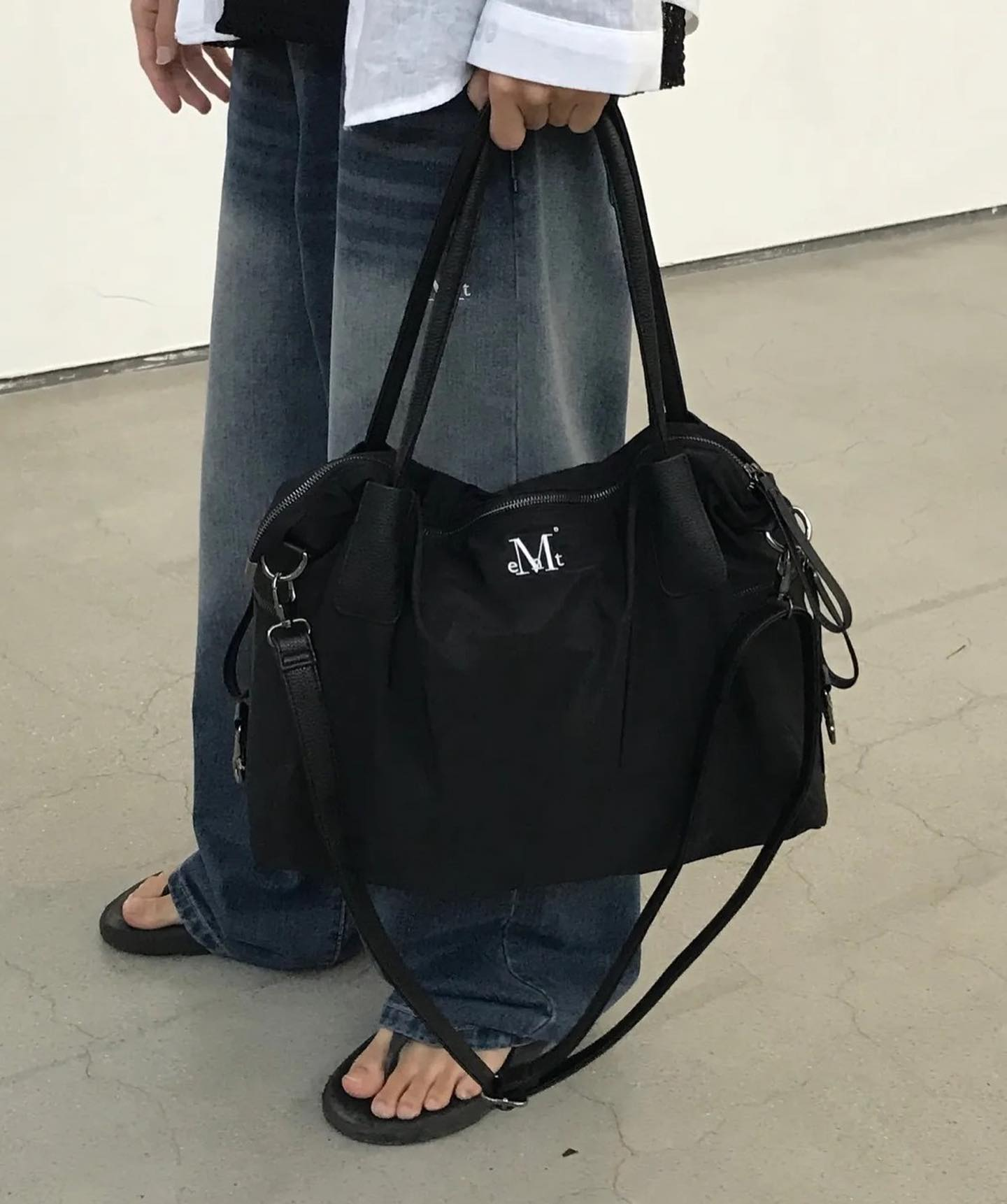 韓國限定🇰🇷 MUCENT 4WAY SIGNATURE LOGO TOTE BAG