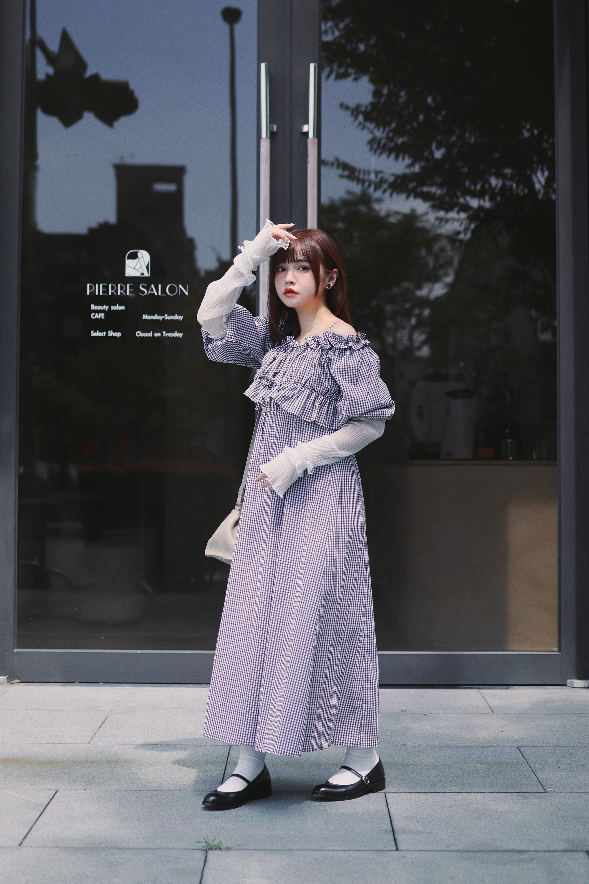 美妝KOL Mei莓穿上林果良品的皮鞋瑪莉珍女鞋