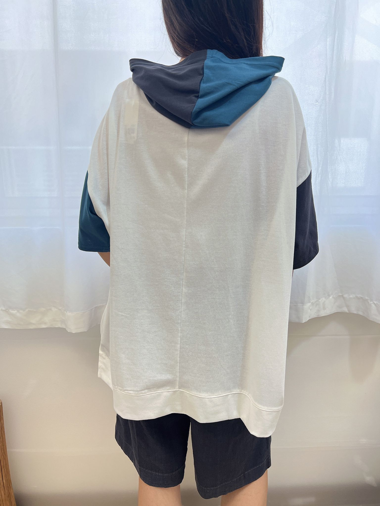 CA有袋貓刺繡TOP