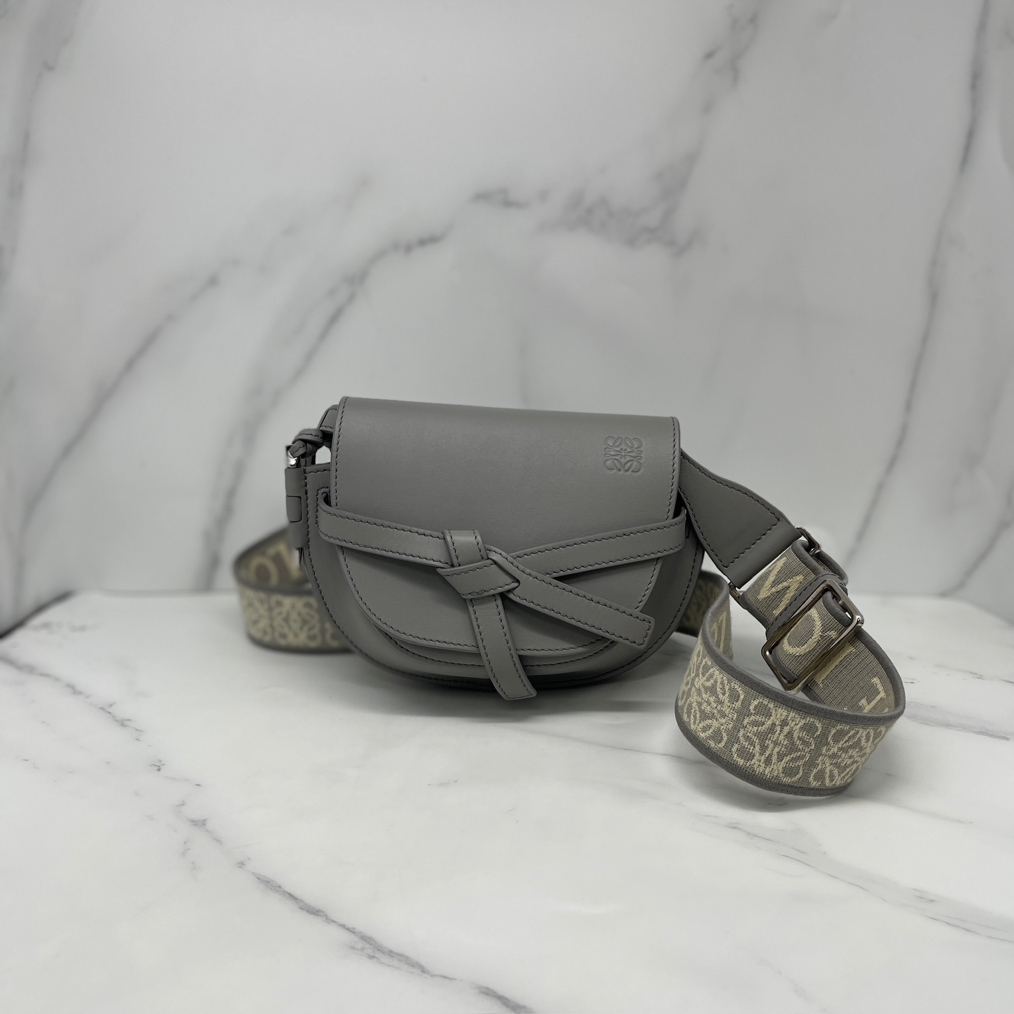 Loewe Mini Gate Dual Bag（Gris）