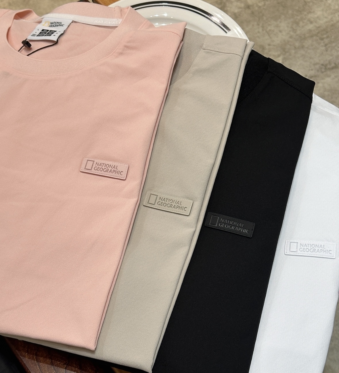 【現貨】NATIONAL GEOGRAPHIC 國家地理 小LOGO 寬鬆 速乾短tee N252UTS240