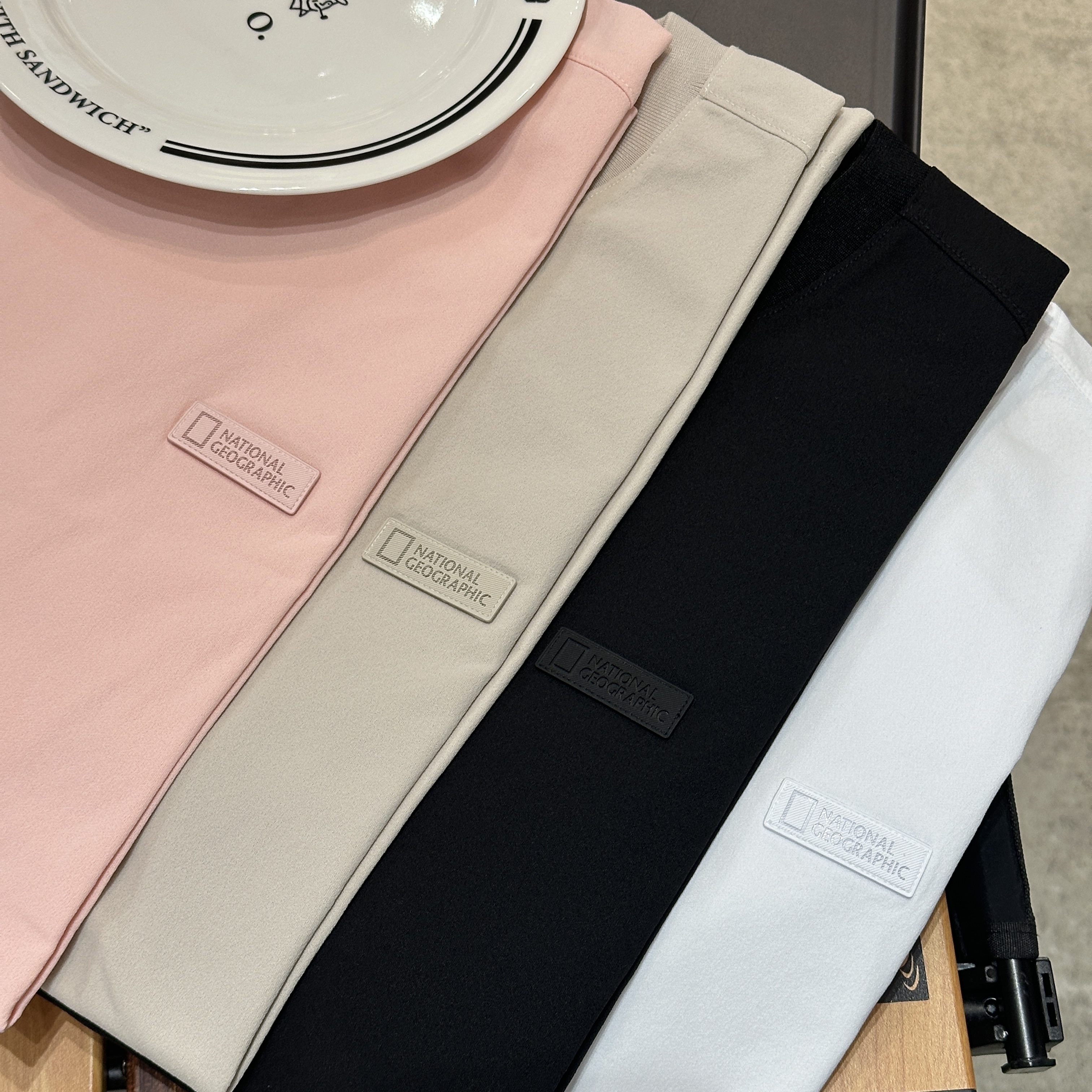 【現貨】NATIONAL GEOGRAPHIC 國家地理 小LOGO 寬鬆 速乾短tee N252UTS240