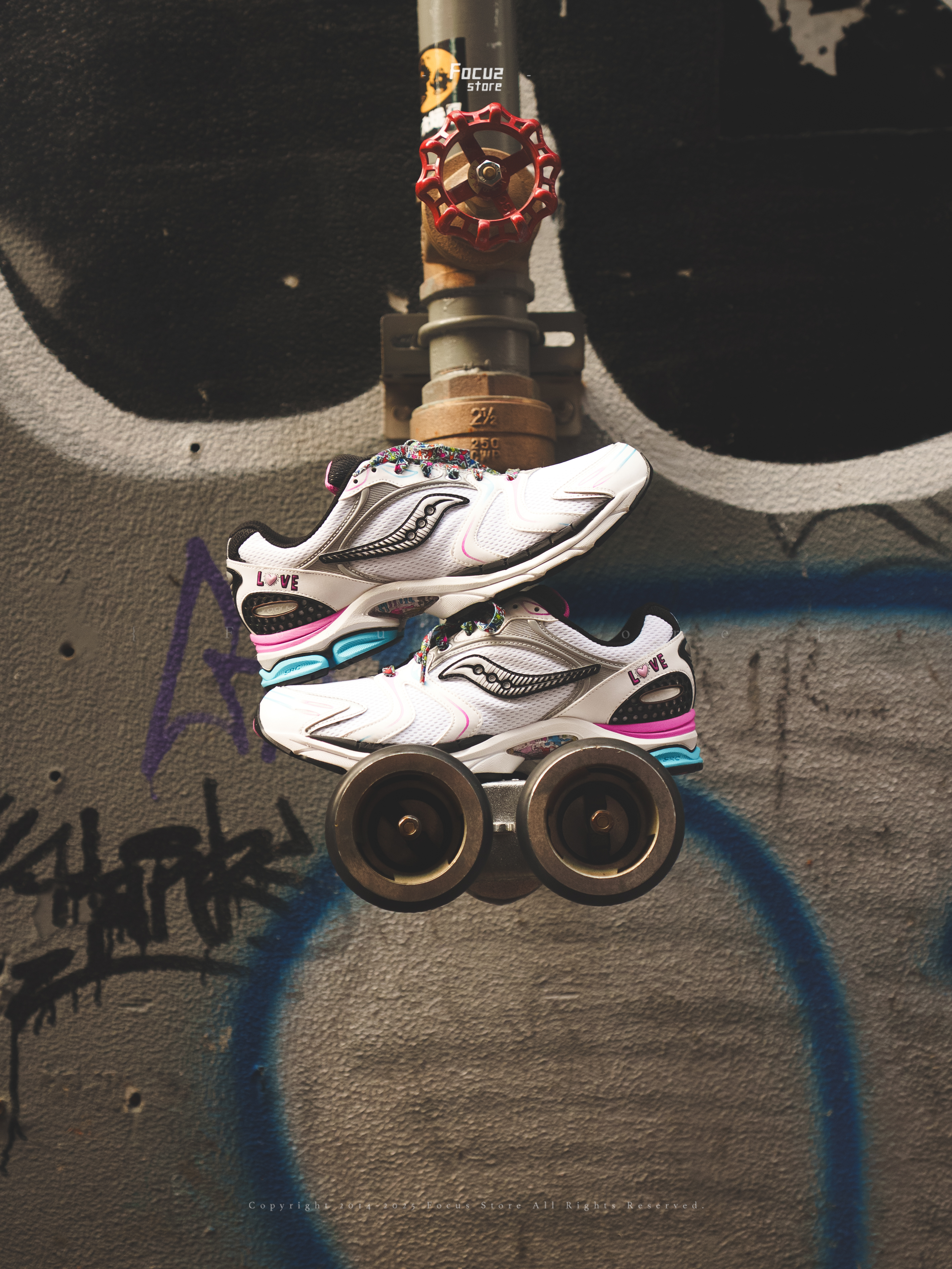 【Focus Store】現貨秒發 Keith Haring X Saucony ProGrid Triumph 4 "White" 白色 S70974-1