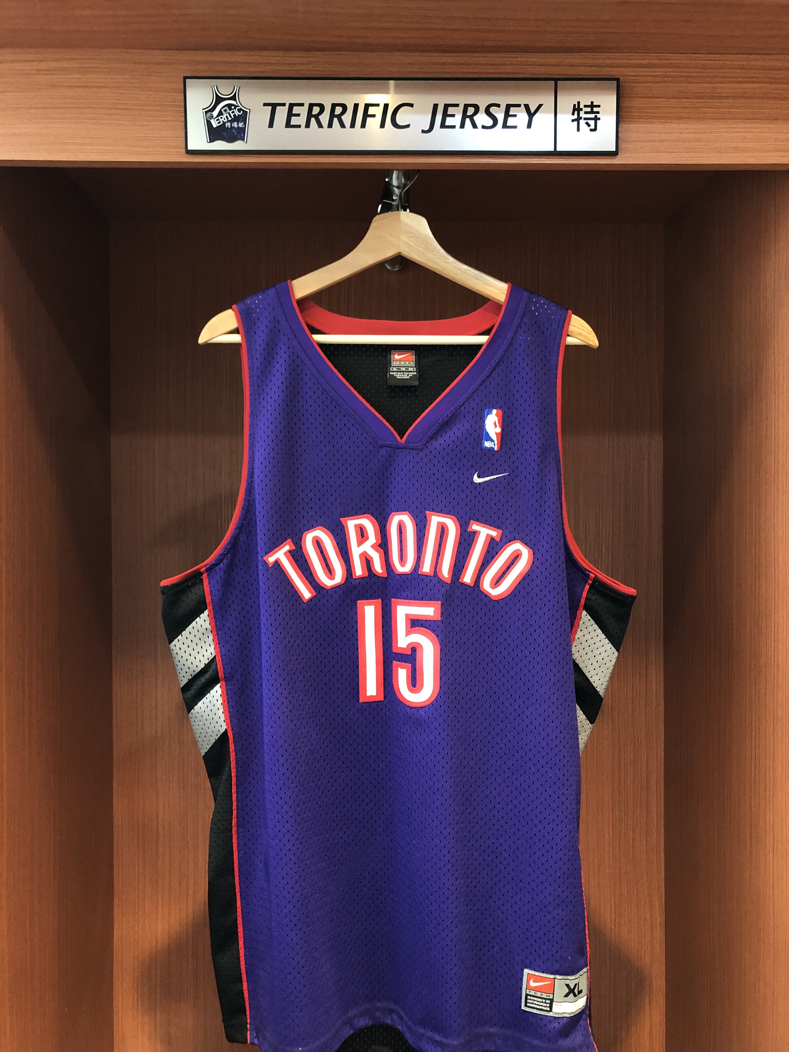 NBA球衣 二手 Vince Carter 多倫多暴龍 灌籃大賽 紫黑 Nike Swingman 球迷版 電繡 衣況如圖 請詳細參閱