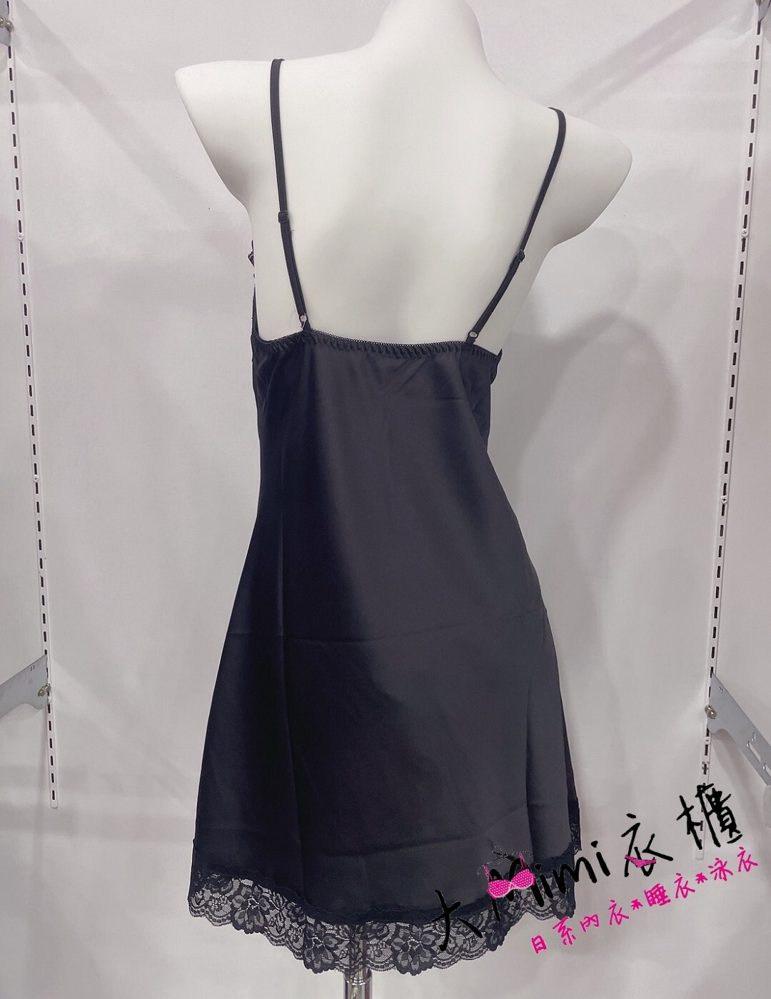 夜色情話性感睡衣