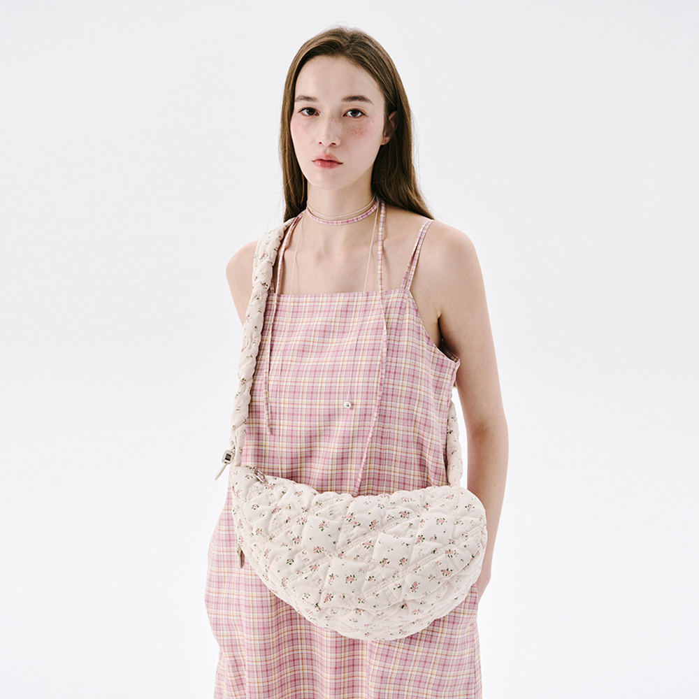 [01/12 - 14/12] CARLYN Flower Cozy Bag H75142010