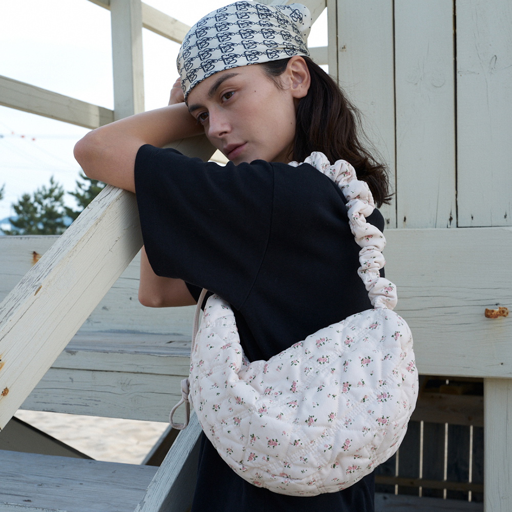 [01/12 - 14/12] CARLYN Flower Cozy Bag H75142010