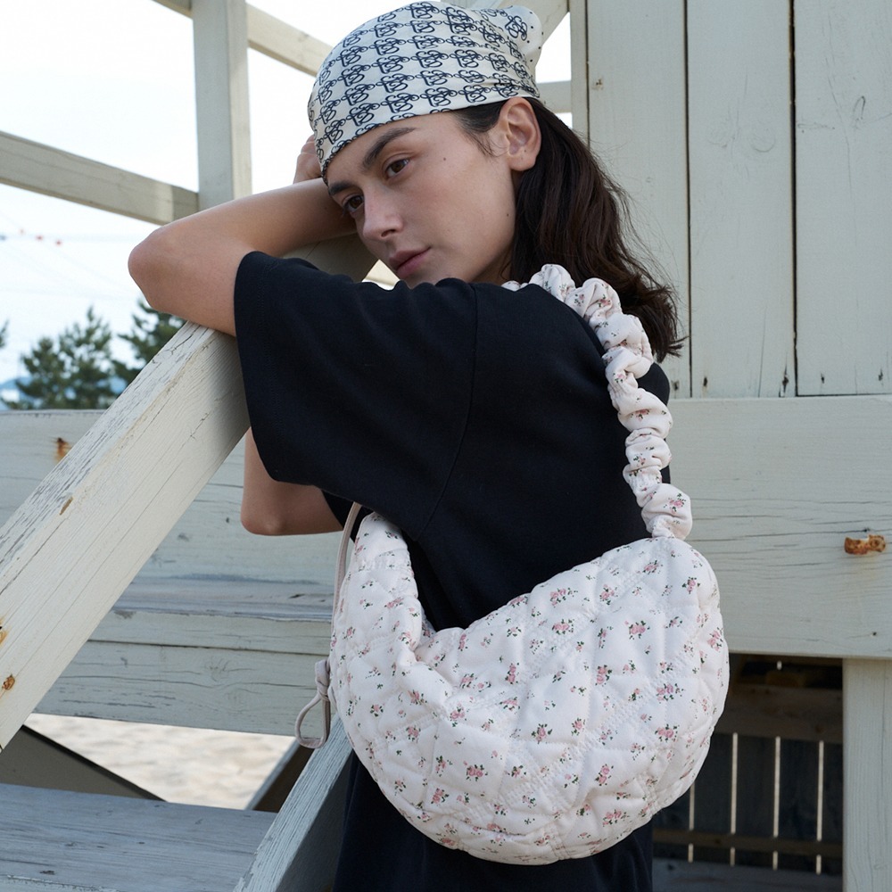 Carlyn Flower Cozy Bag Carlyn Flower Cozy Bag