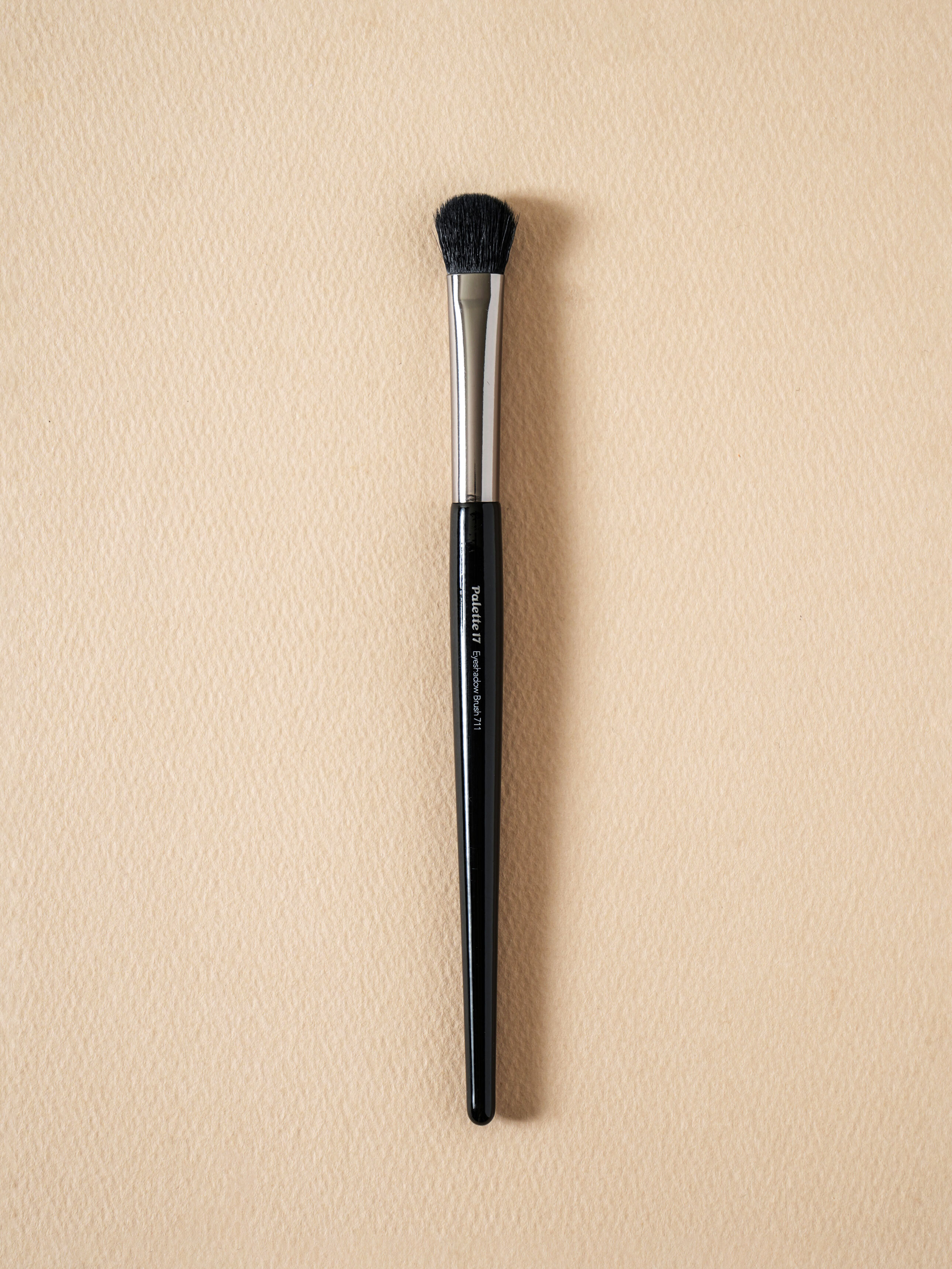 Palette17 by Studio17 Eye Shadow Brush 711