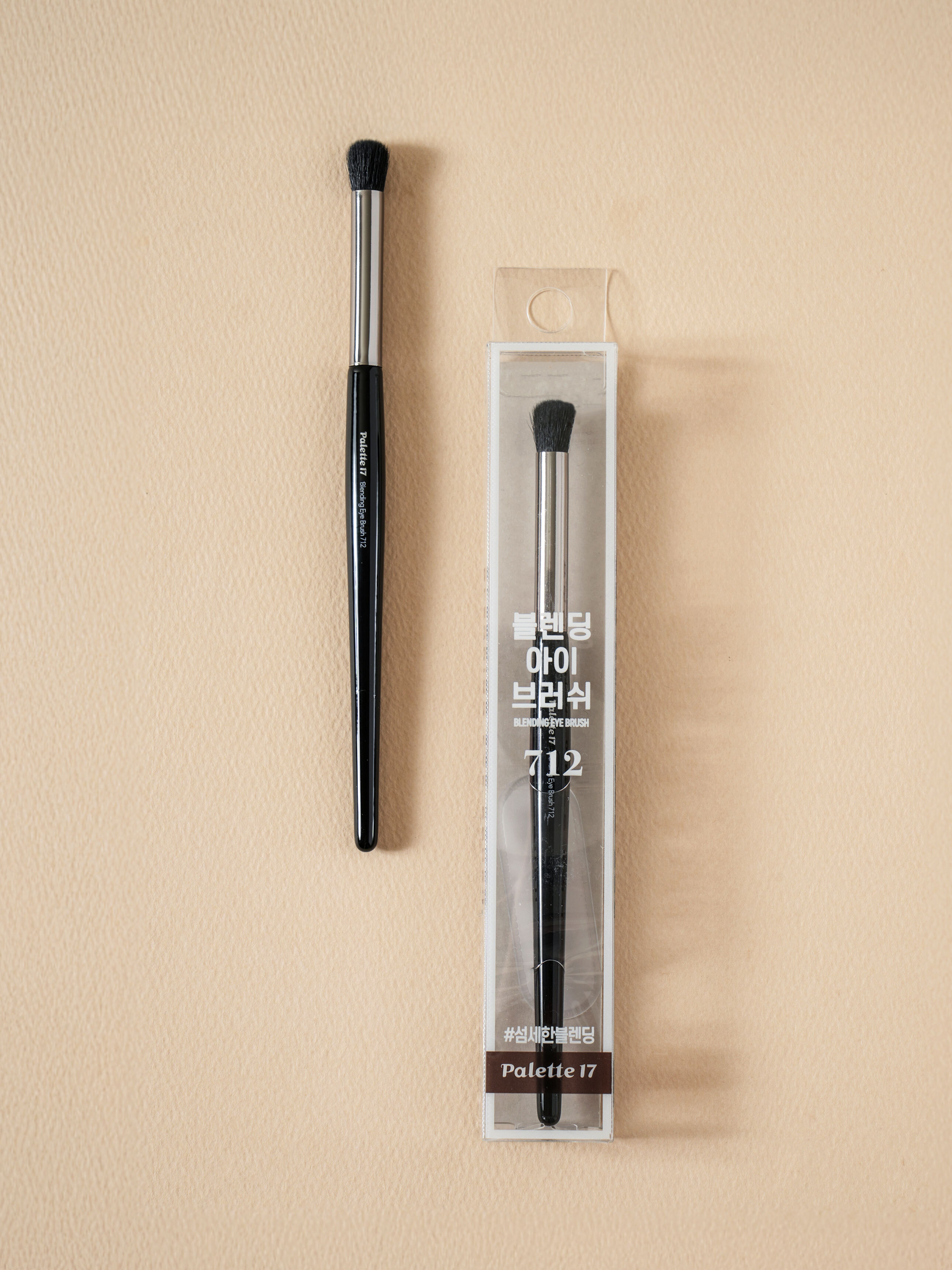 Palette17 by Studio17 Blending Eye Brush 712