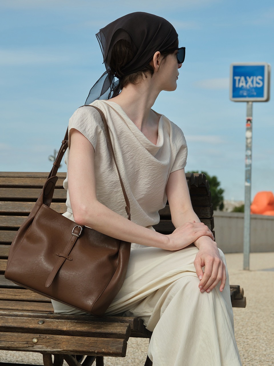 LOEUVRE Marianne Shoulder Small