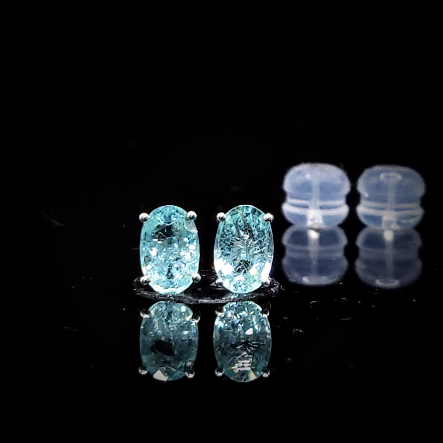 18K White Gold 0.91ct Paraiba Earrings