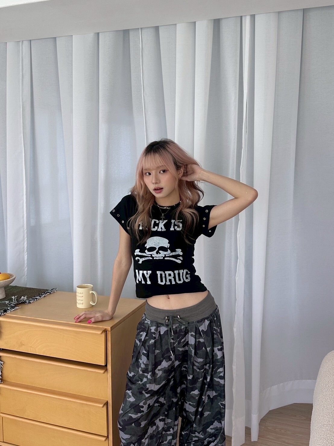 My Drug💀 滿版印花 正肩修身骷顱頭短踢