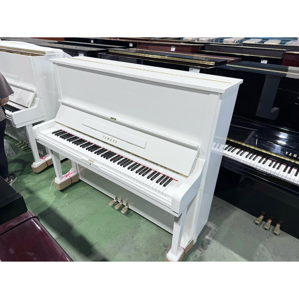 嚴選 高品質 內外如新 星空白 YAMAHA 山葉鋼琴 U3 3號琴 二手鋼琴 中古鋼琴 漢麟樂器鋼琴店