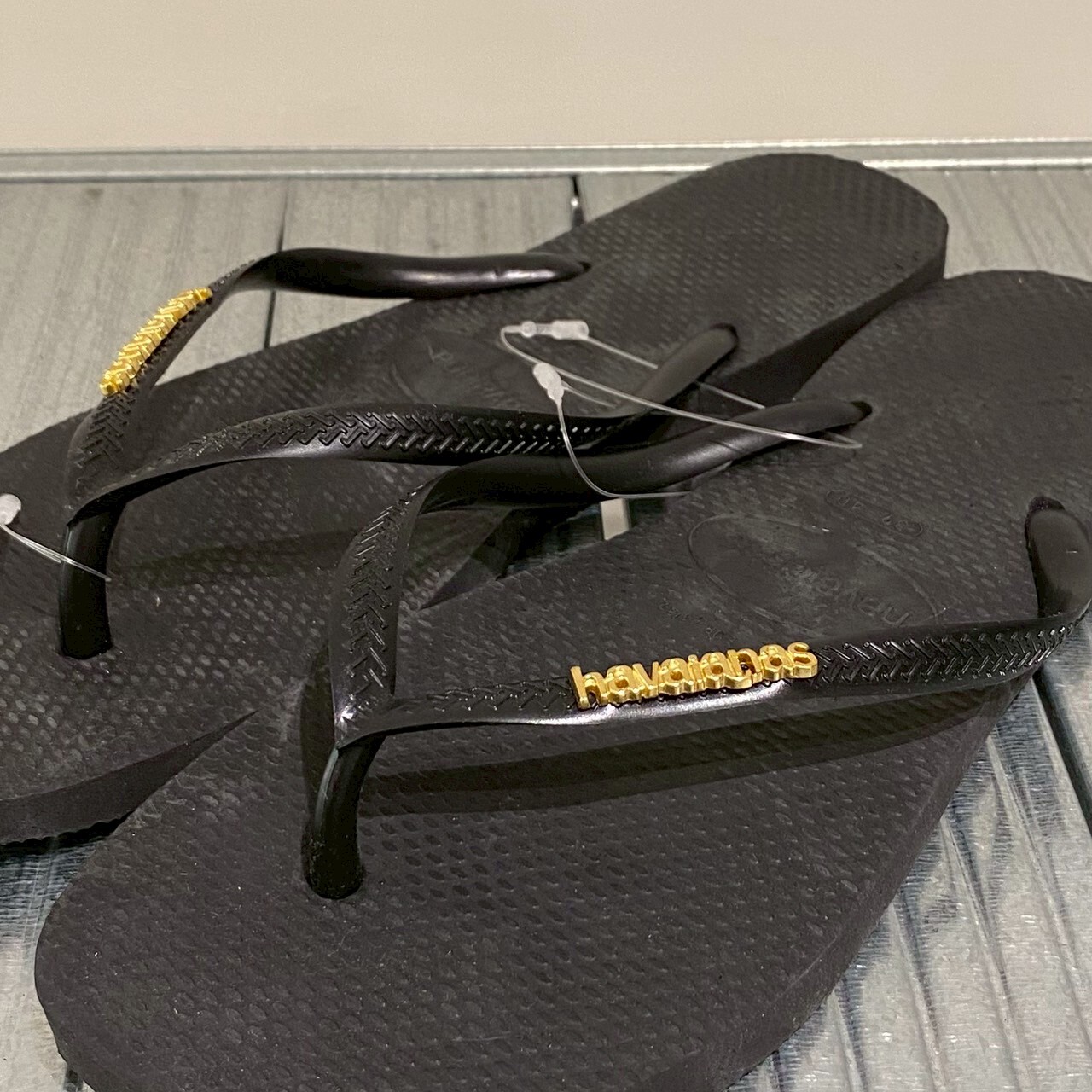 Havaianas 哈瓦仕 拖鞋女鞋夾腳拖人字拖巴西金屬Slim Metallic Logo 黑/金4119875-1924W