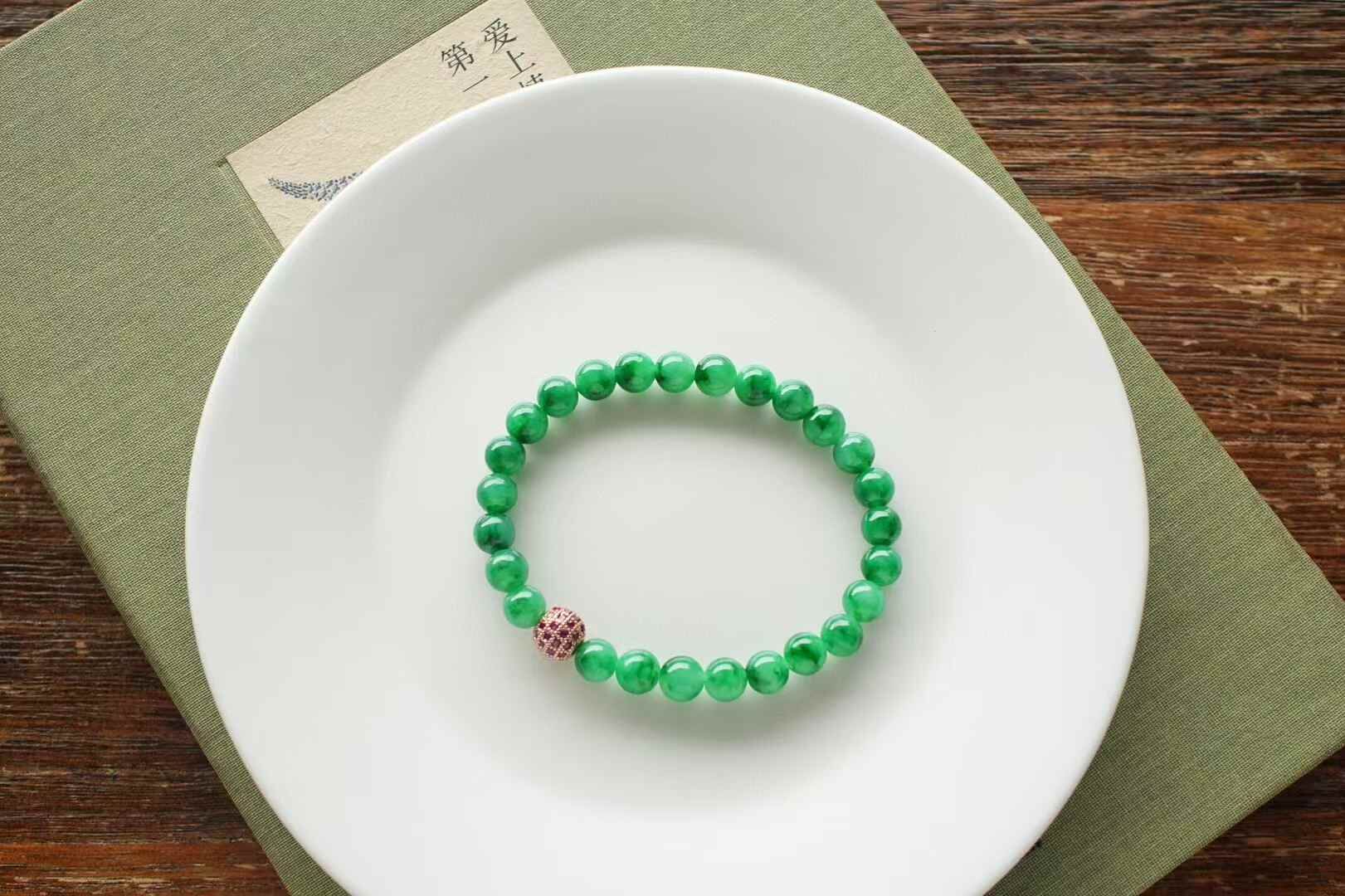 616852 翡翠冰種濃陽綠珠鏈 (6.8-7mm直徑)