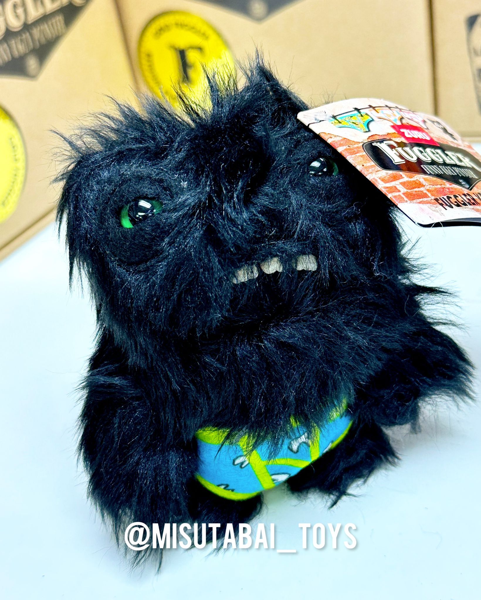 FG74171 Fuggler Key Rings S4 Wide Eyed Weirdo (Black)