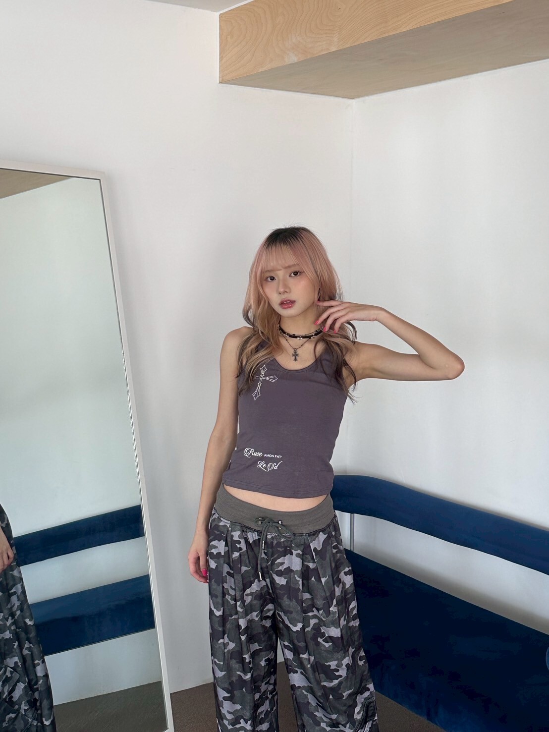 加州辣妹🏝️十字不規則掛脖上衣2colors