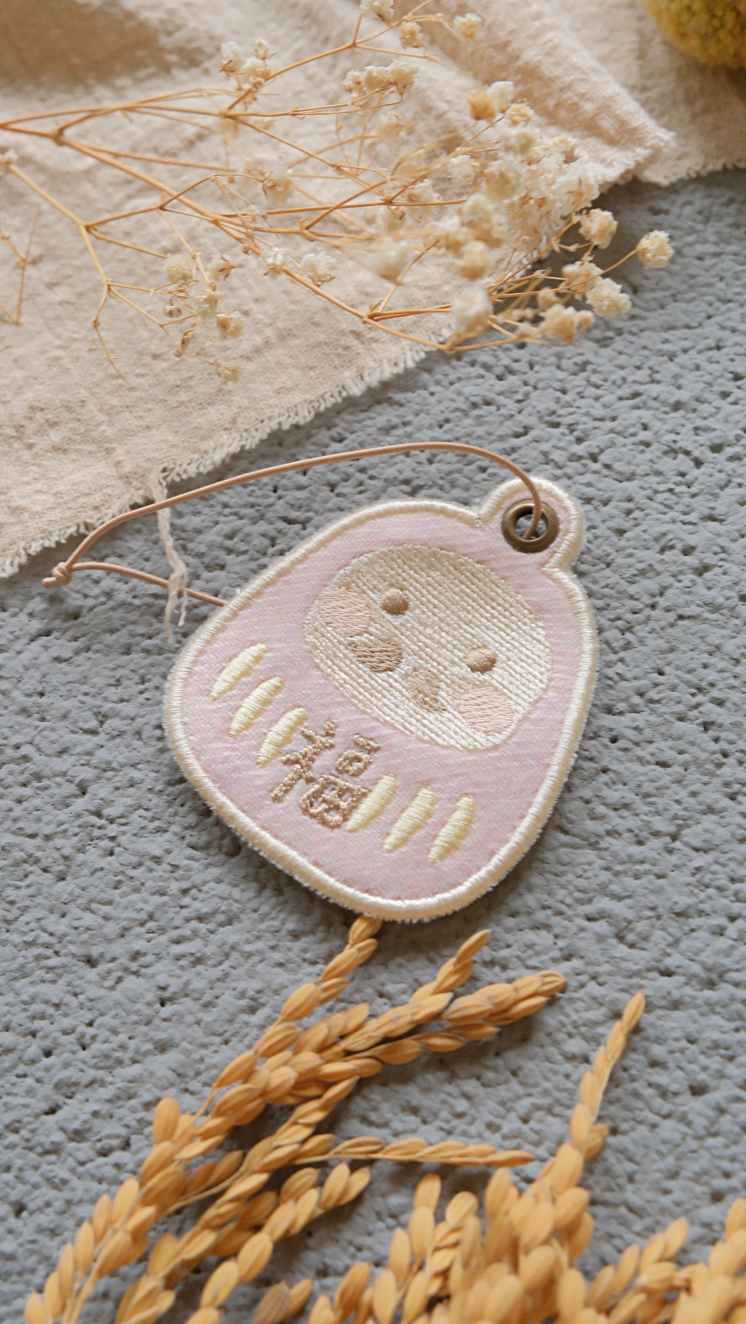 Hi Y.P store-姓名吊牌-獨家設計-達摩 ( 粉 )