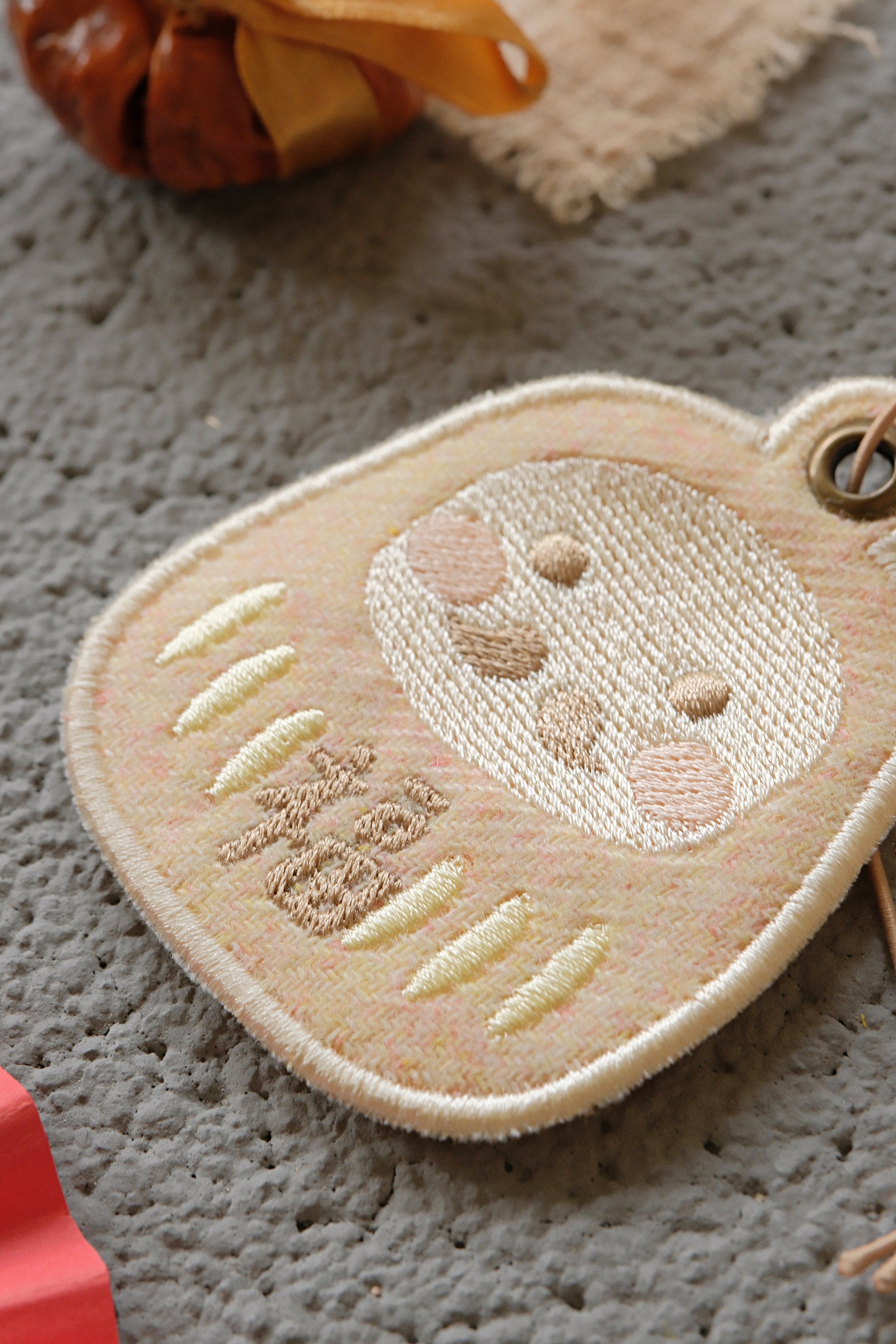 Hi Y.P store-姓名吊牌-獨家設計-達摩 ( 黃 )