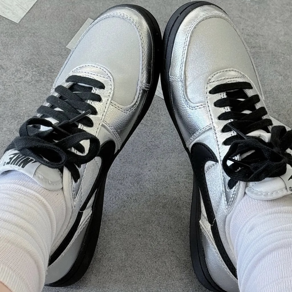 NIKE FIELD GENERAL 銀色 黑鉤 低筒 耐磨 休閒 女鞋 HQ7397-001