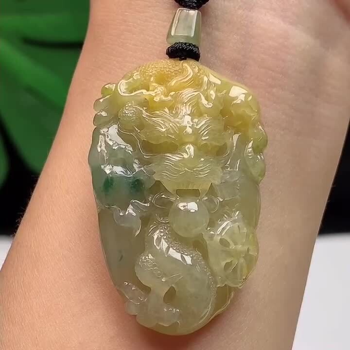 616320 翡翠黃翡龍牌