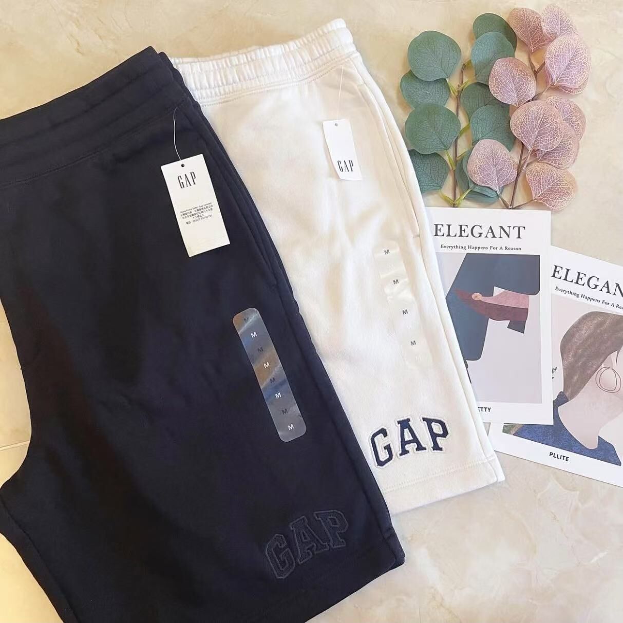 GAP SMALL LOGO SHORTS 刺繡款